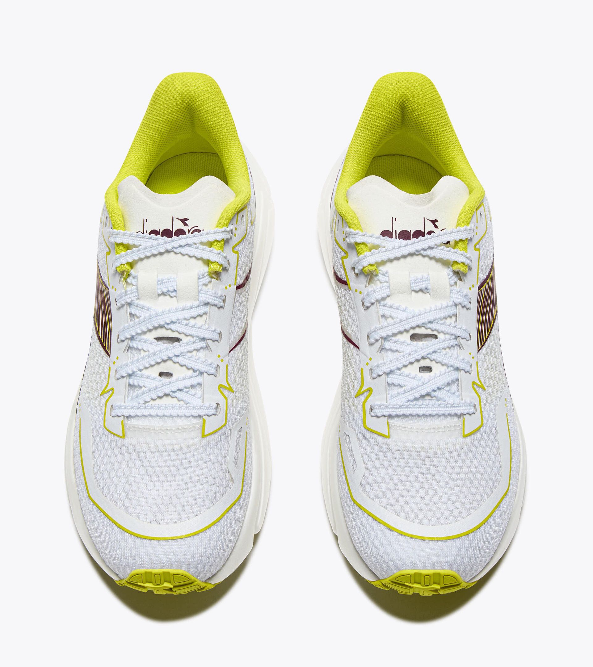 Zapatilla de running - Ligereza y reactividad - Mujer FREQUENZA 2 W BIANCO/VERDE SORGENTE - Diadora