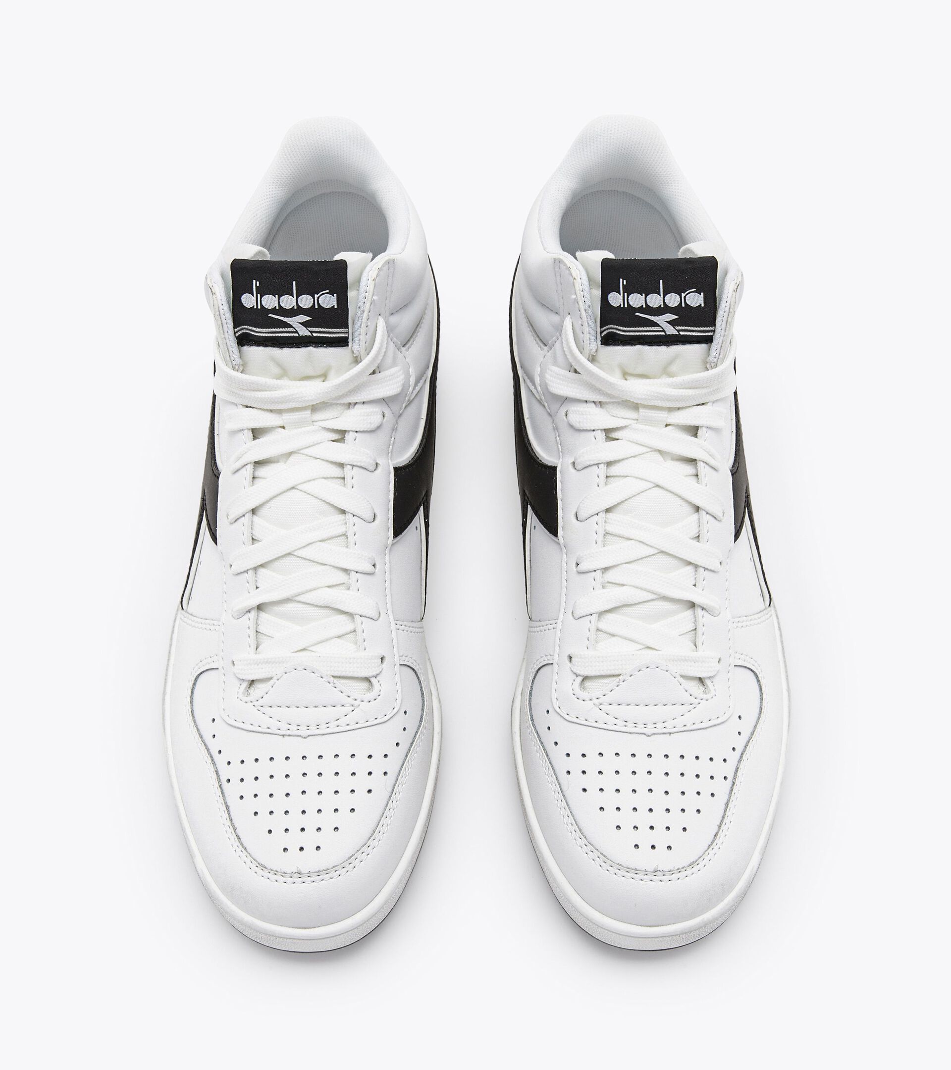Sporty sneakers - Unisex MAGIC BASKET DEMI ICONA WHITE/WHITE/BLACK - Diadora