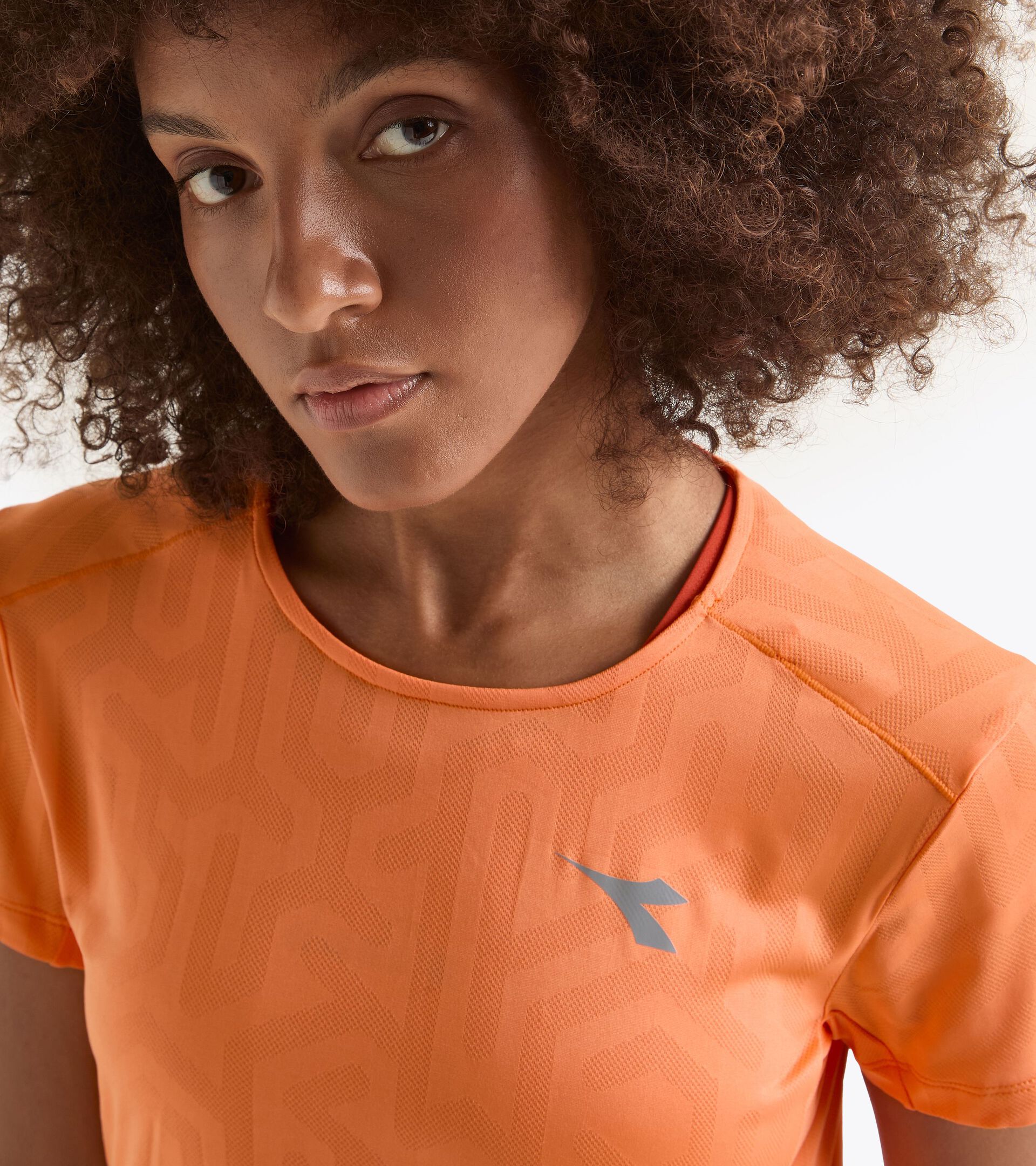 Running t-shirt - Coolcore light fabric - Women’s L. SUPER LIGHT SS T-SHIRT ORANGE NECTARINE - Diadora