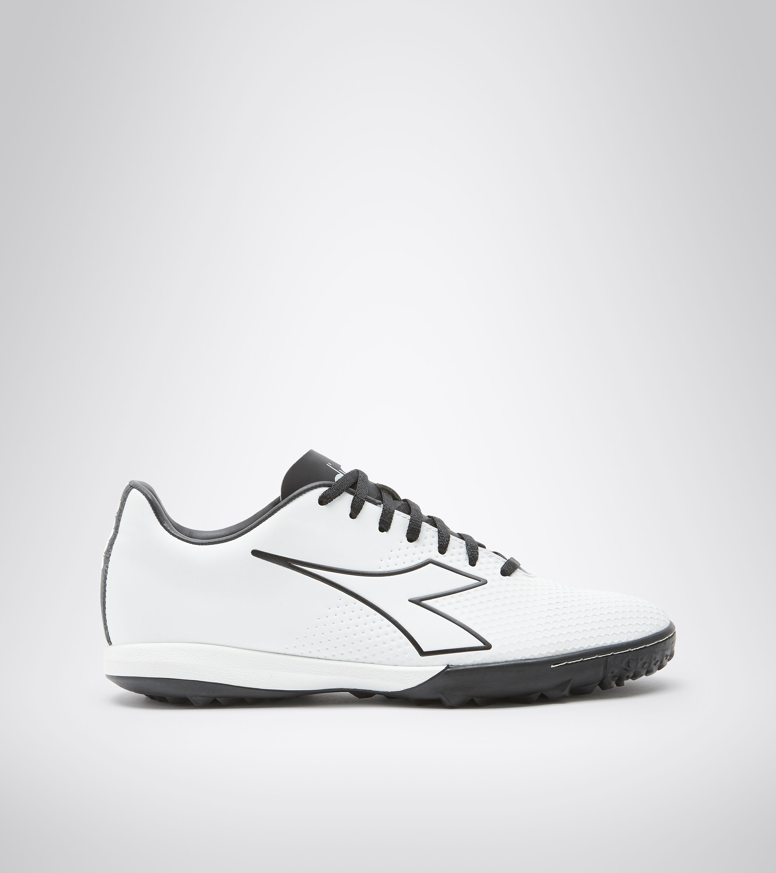 cheap diadora trainers