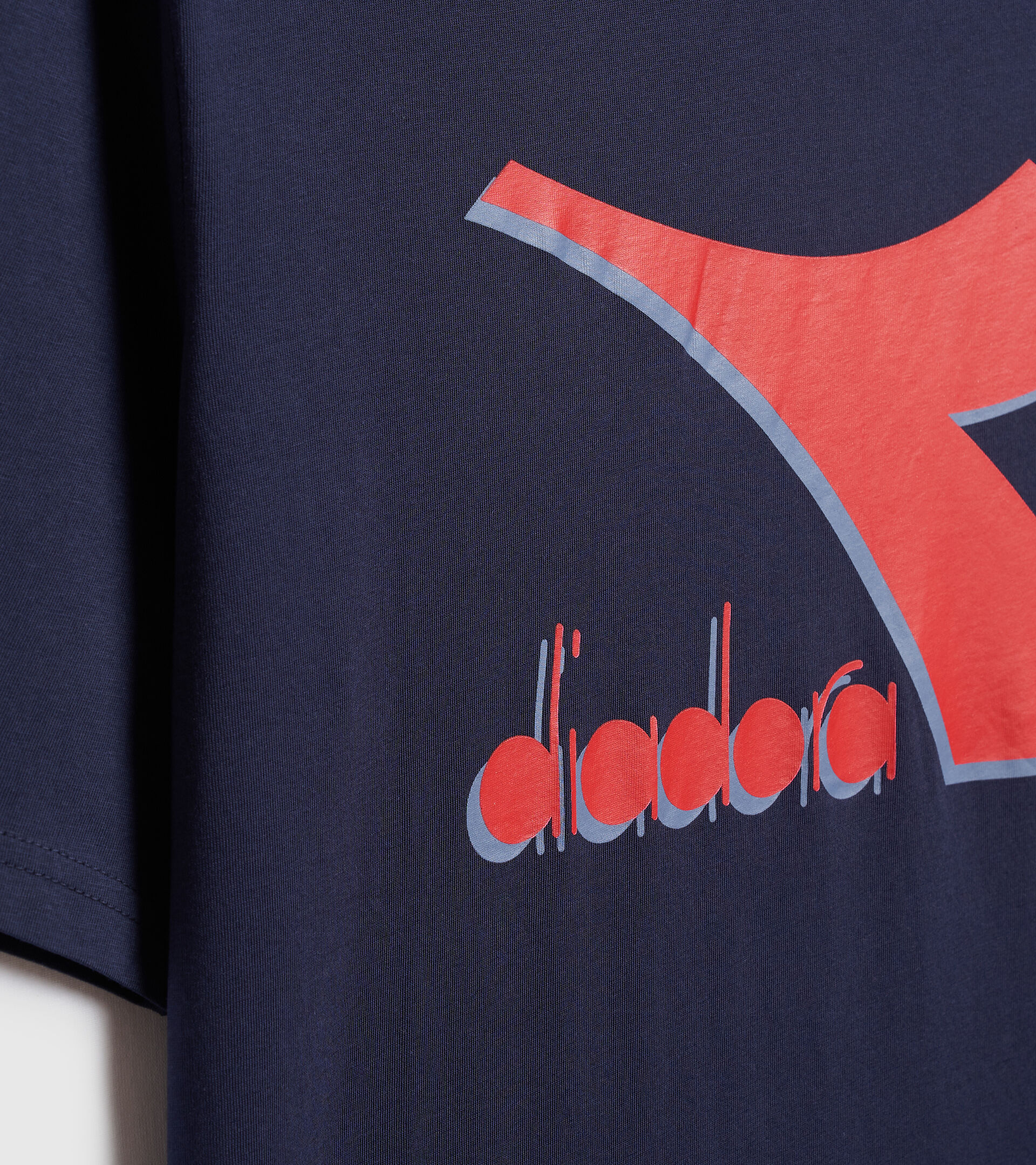 T-shirt - Men T-SHIRT SS SHIELD CLASSIC NAVY - Diadora