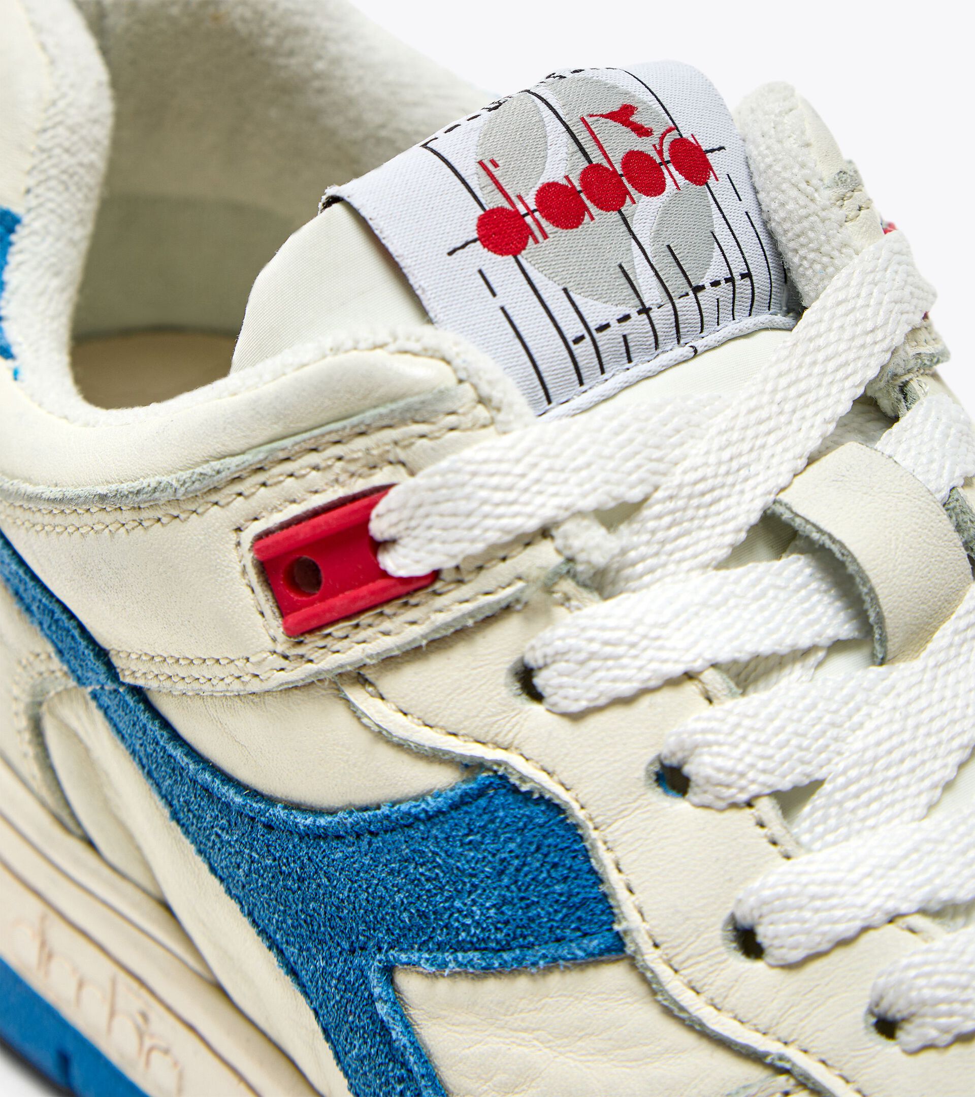 Heritage shoe - Made In Italy - Gender Neutral B.560 USED LEGACY ITALIA BUTTER WHITE - Diadora