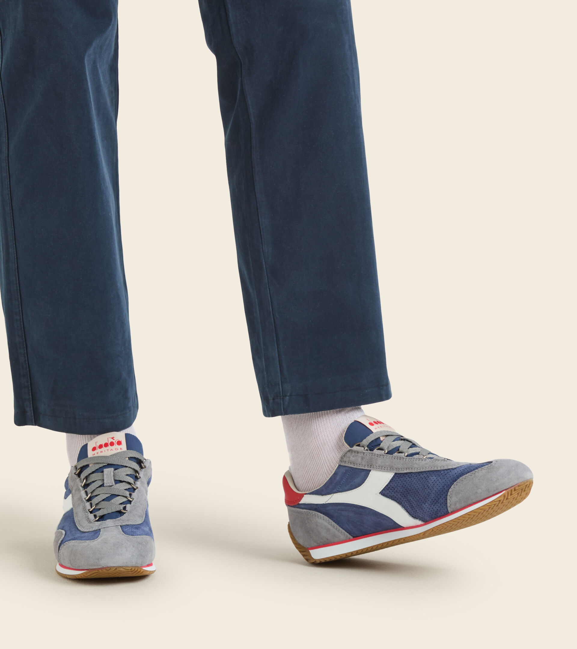 Heritage shoe - Unisex EQUIPE SUEDE SW NIGHT BLUE - Diadora