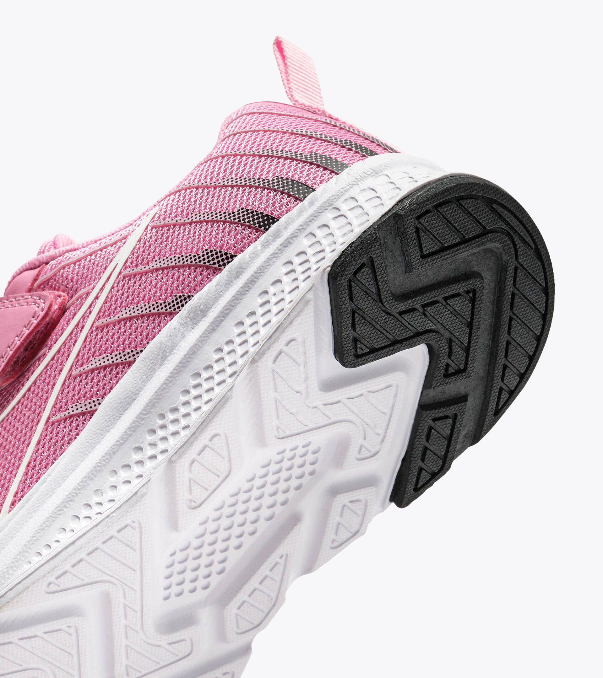 Zapatillas de running juveniles - Para todos los g&eacute;neros FALCON 6 JR V ROSA BEGONIA/BIANCO - Diadora