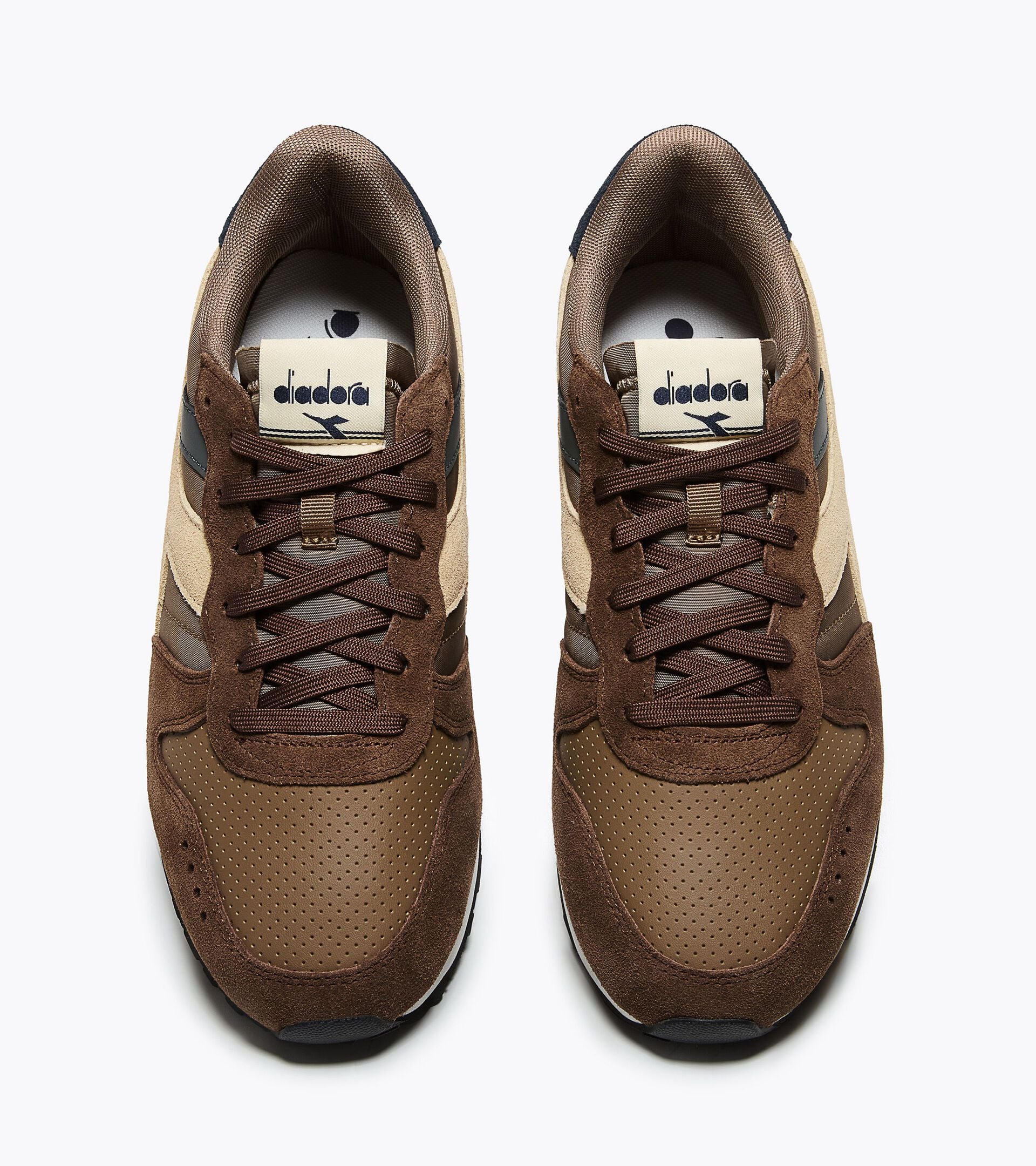 Sneakers - For every gender CAMARO TRIPLE M2 SHITAKE/CARAFE - Diadora