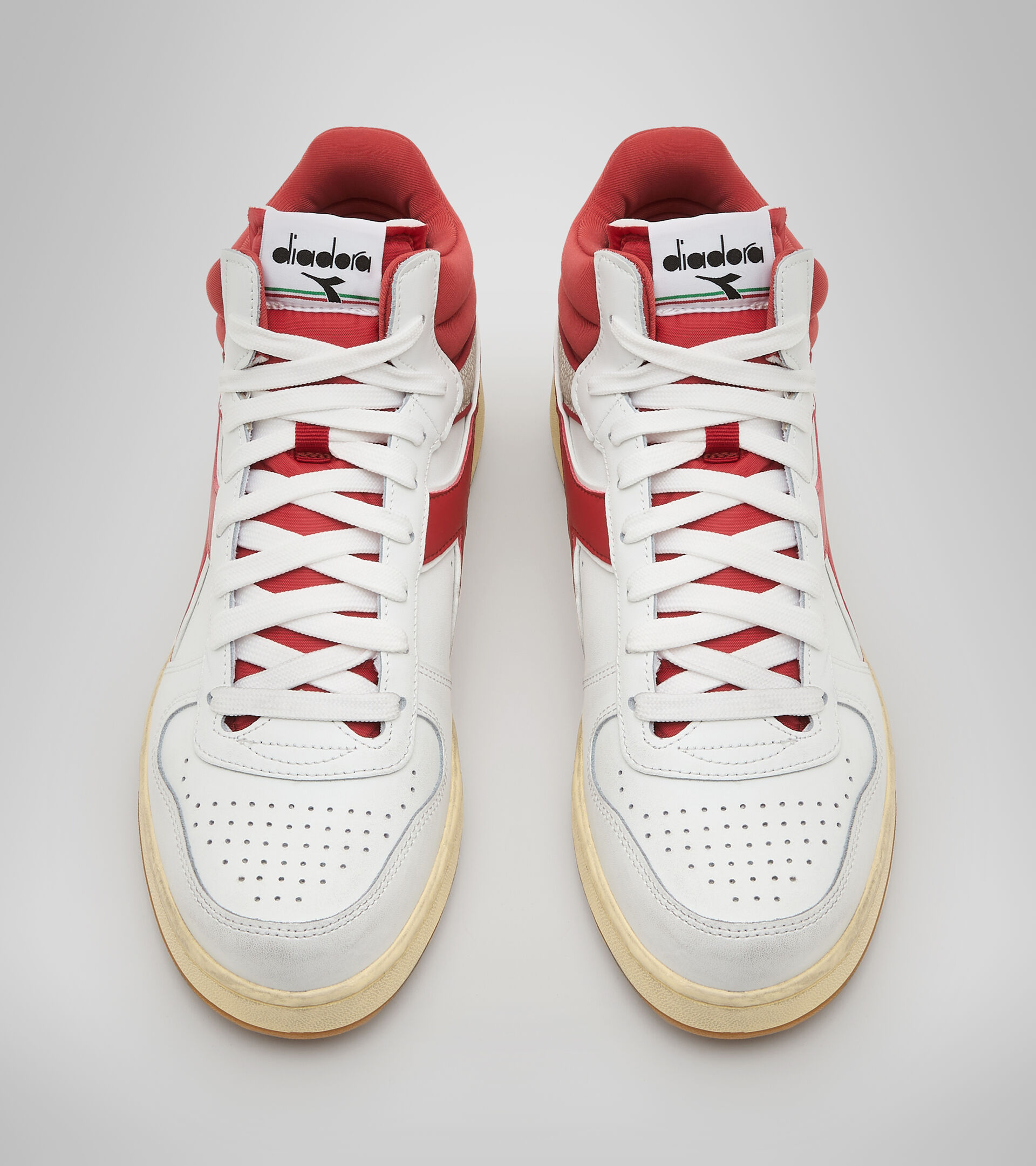 Sports shoe - Unisex MAGIC BASKET DEMI CUT ICONA WHITE/CHILI PEPPER - Diadora
