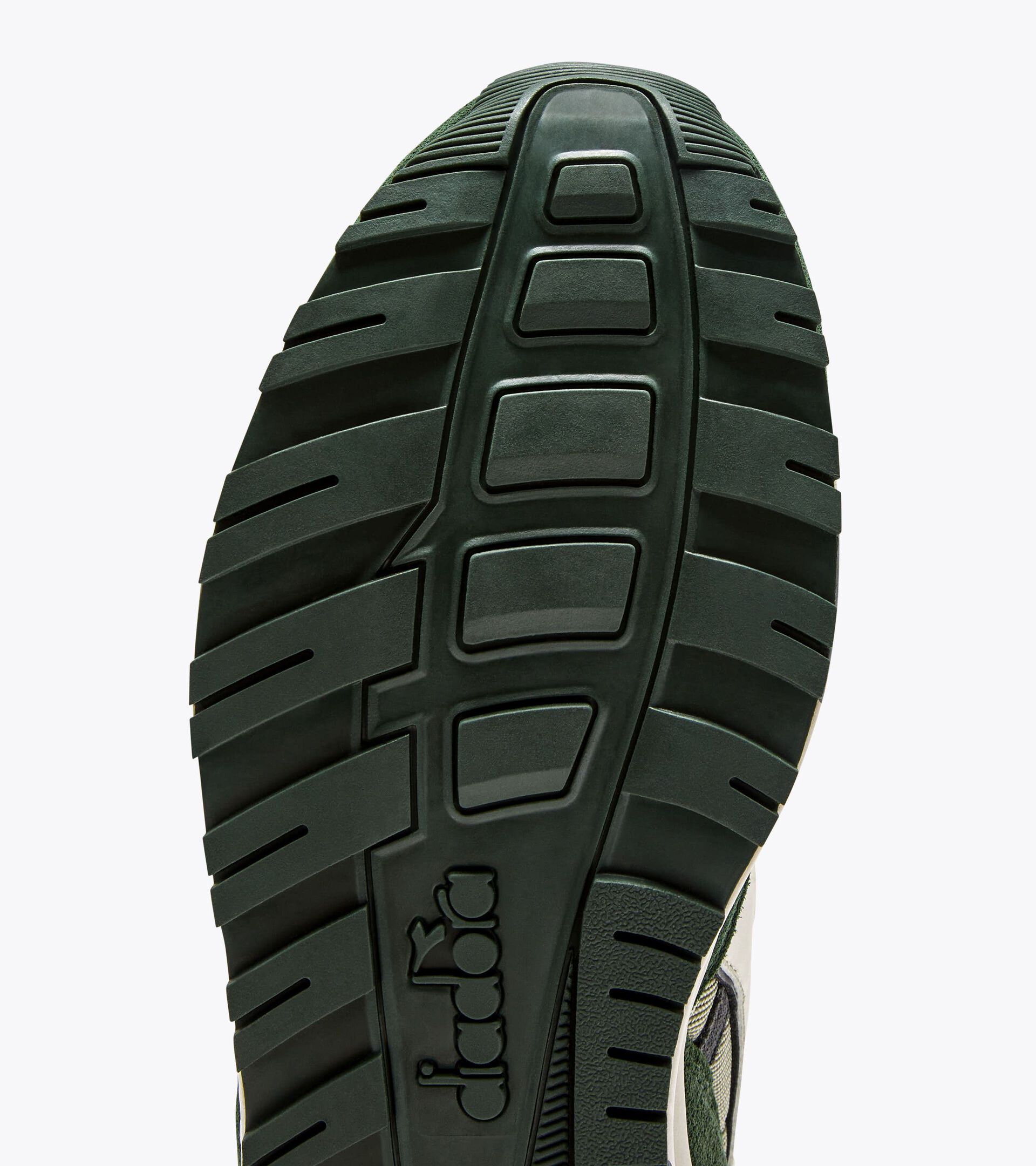 Sporty sneakers - All-Gender N902 TOFU /BLK FOREST/STEEL GRY - Diadora