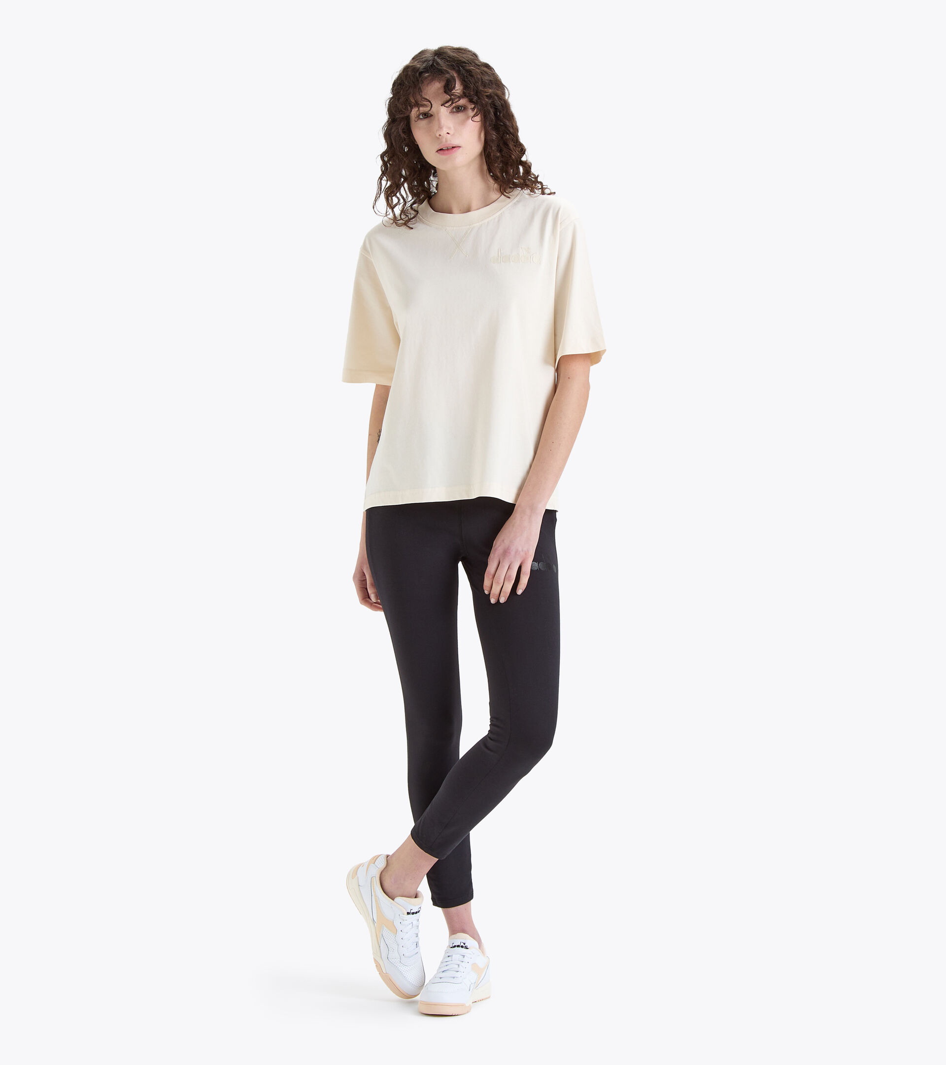 T-Shirt aus Baumwolle - Damen L. T-SHIRT SS SPW LOGO SCHWAN WEISS - Diadora