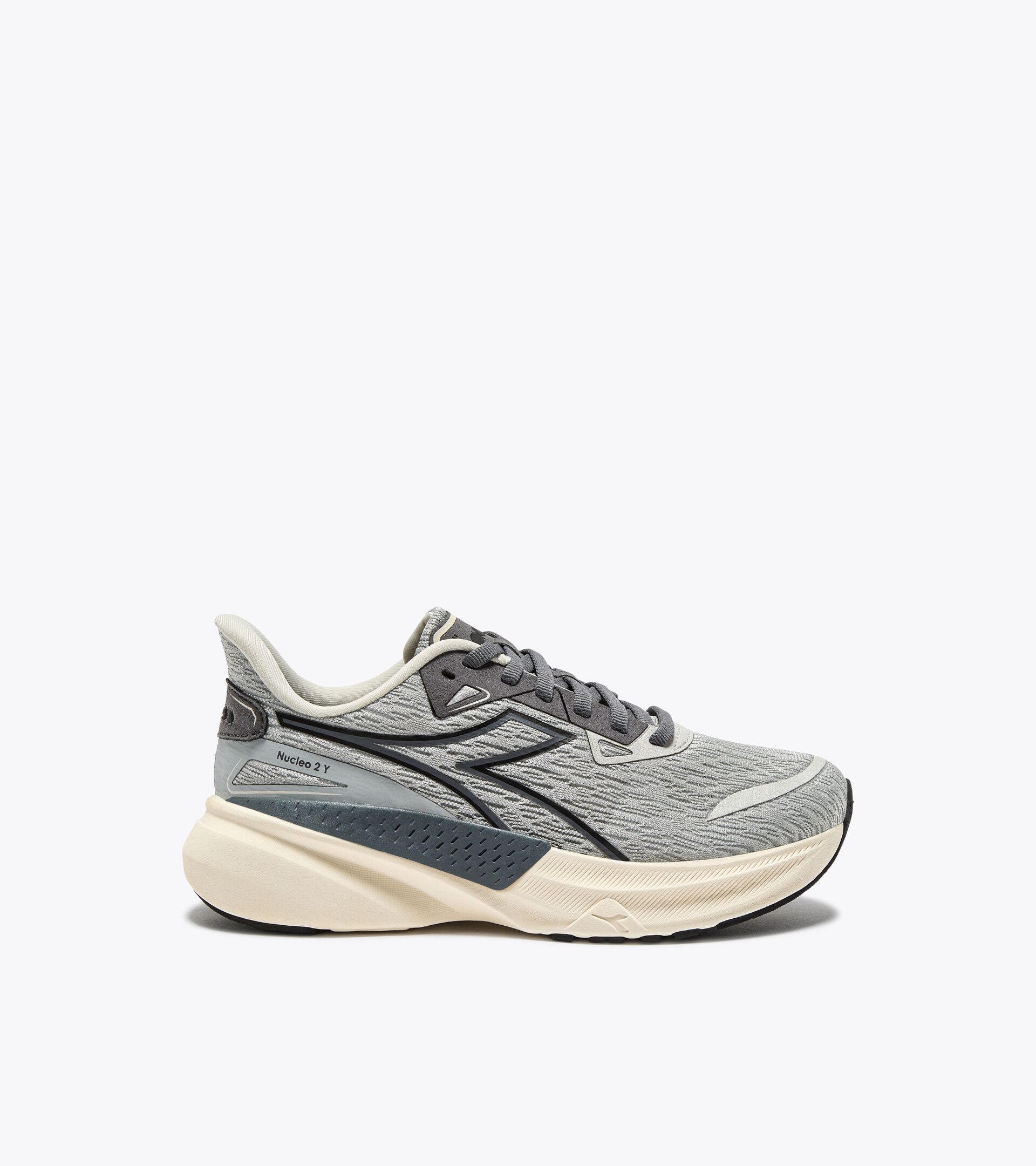 Laufschuh - Stabilit&auml;t und Leichtigkeit - Jungen und M&auml;dchen NUCLEO 2 Y SILBER DD/WISPERN WEISS - Diadora