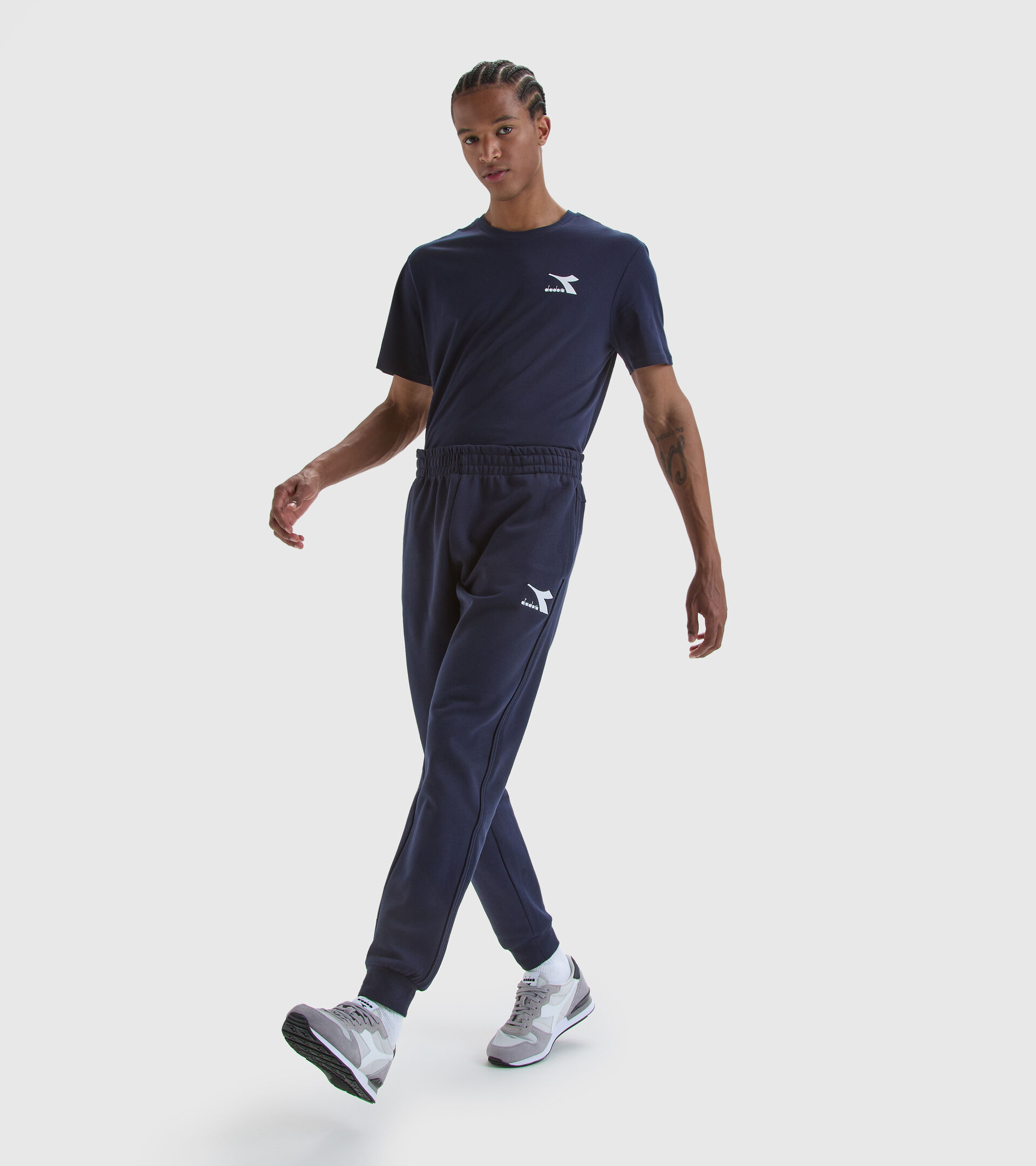 Sports trousers - Men PANTS CUFF CORE CLASSIC NAVY - Diadora