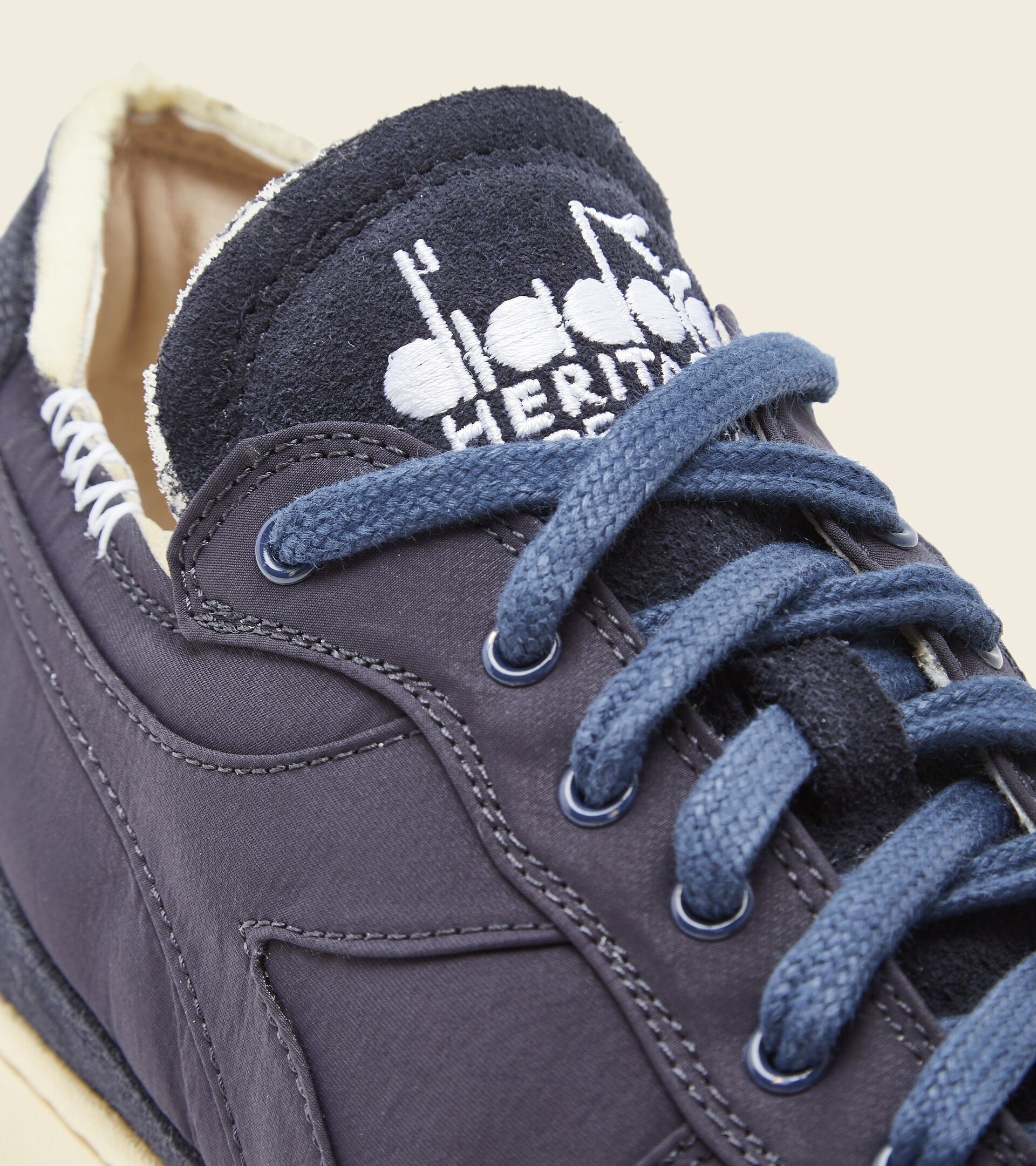 Heritage shoe - Unisex MI BASKET ROW CUT SOFTECH BLUE GRAVITY - Diadora