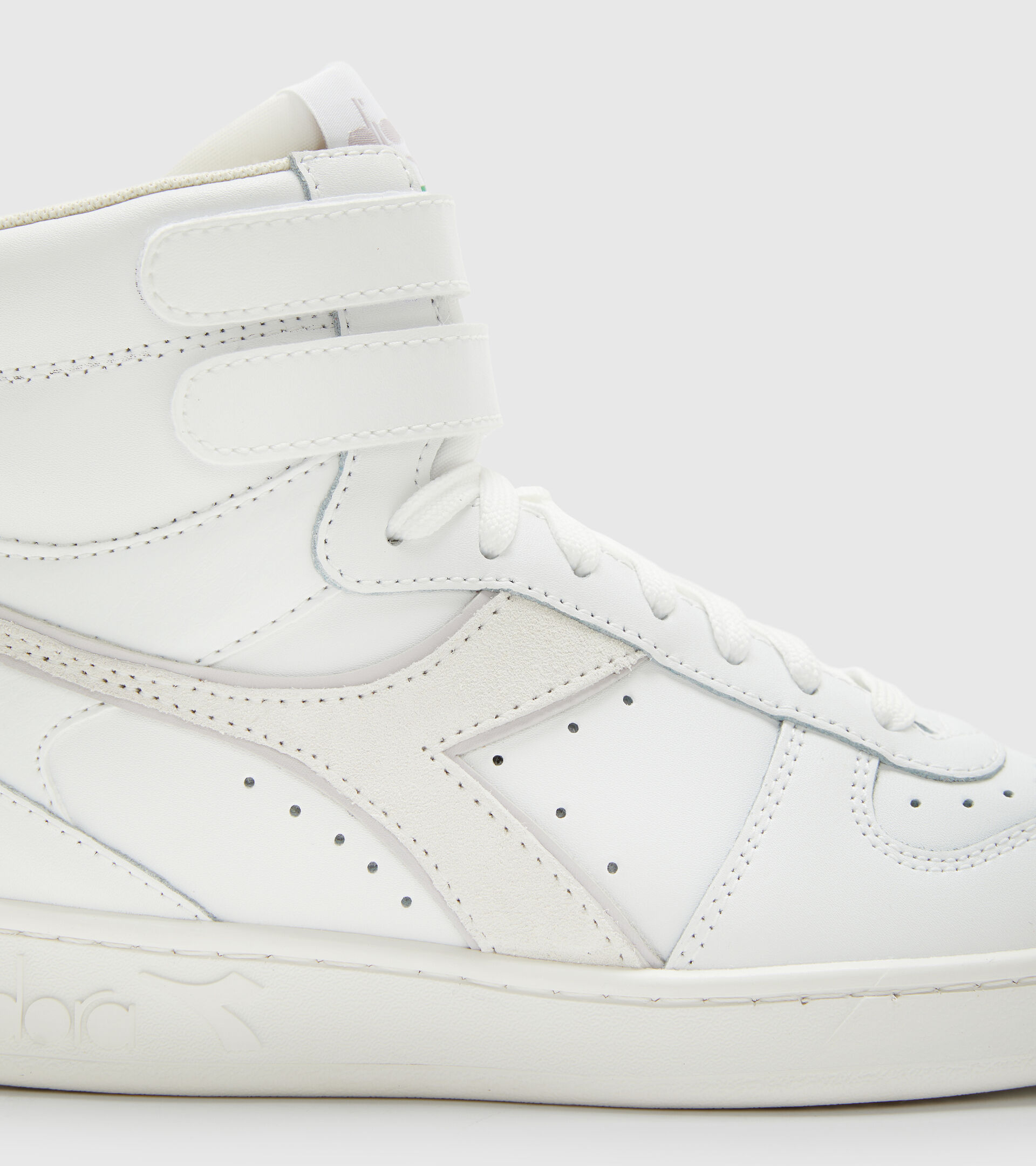 Sports shoes - Women MAGIC BASKET MID LEATHER WN WHITE/LILAC MARBLE - Diadora