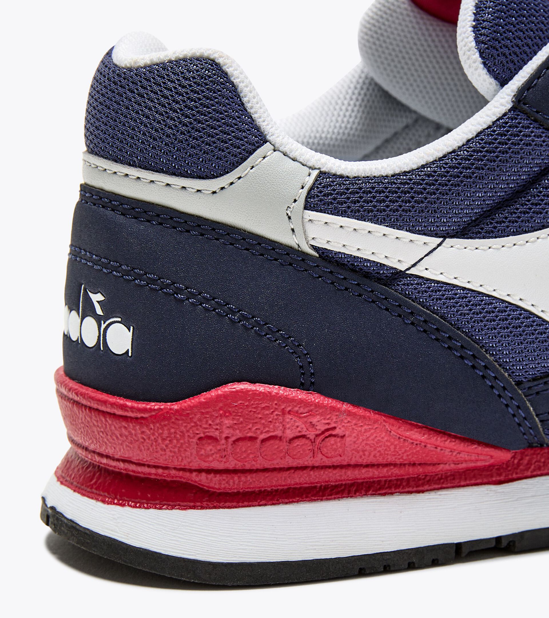 Sports shoes - Youth 8-16 years N.92 GS PEACOAT/PEACOAT/WHITE - Diadora