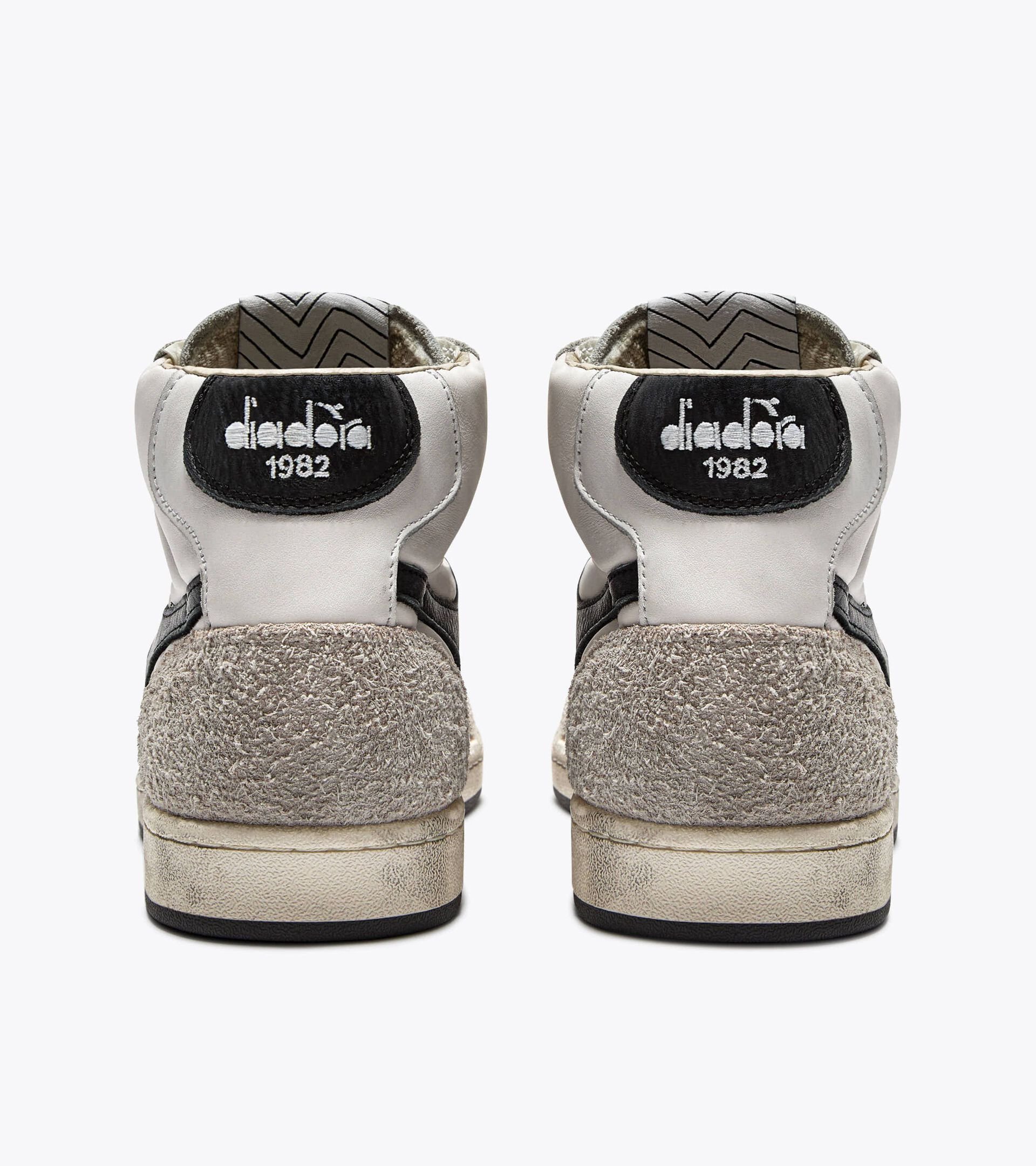 Heritage sneaker made from leather - All-gender
 PRESTIGE HIGH USED WHITE/BLACK - Diadora