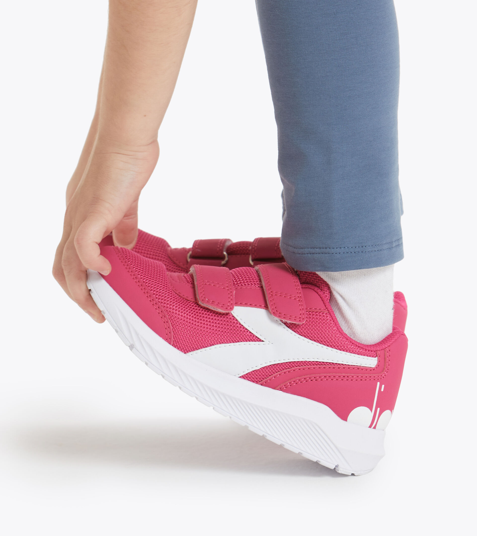Chaussures de running - Unisexe Enfant FALCON JR V ROSA FUCSIA/BIANCO - Diadora