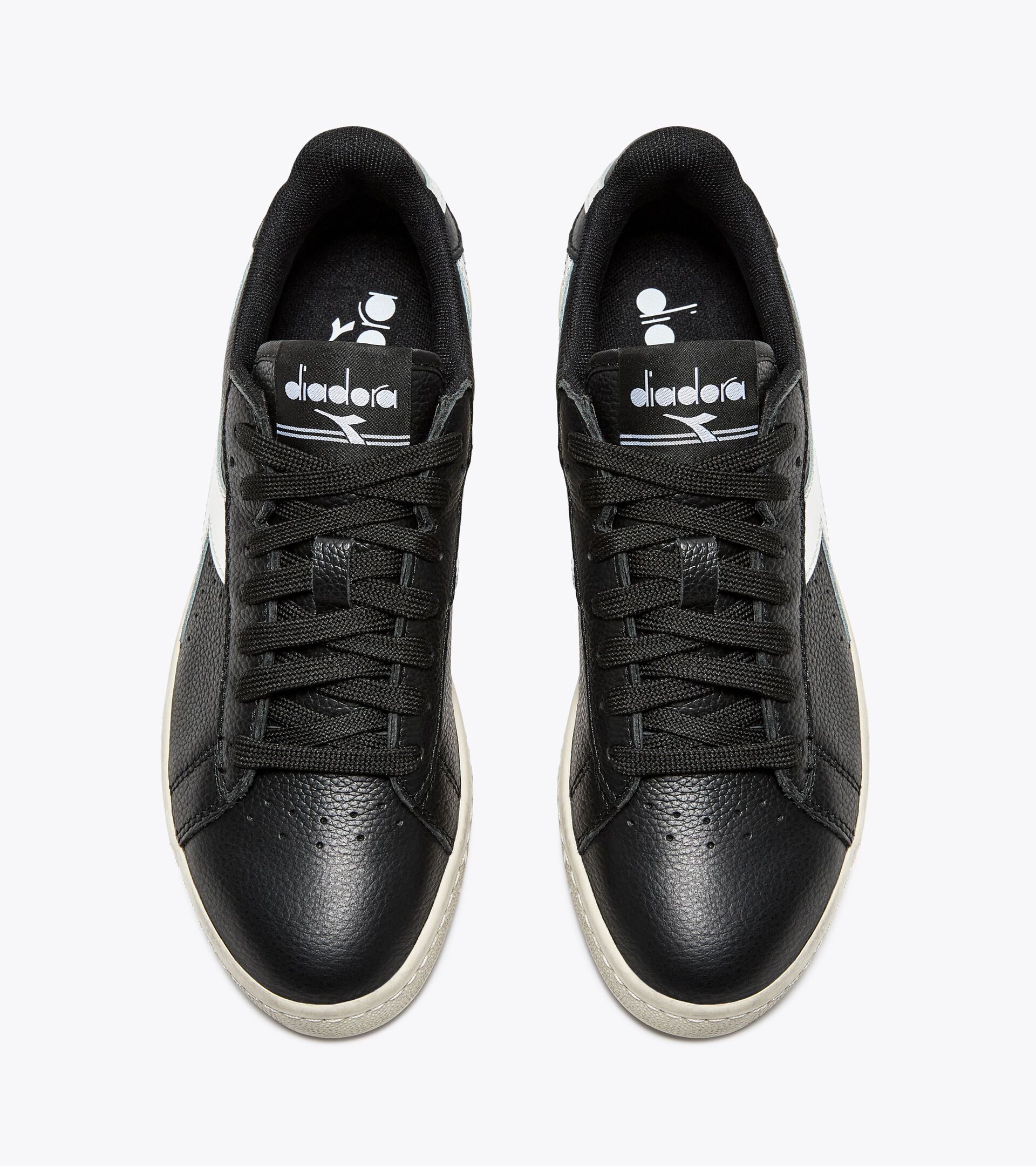 Leather sports sneakers - Women&rsquo;s GAME L LOW WAXED METAL WN BLACK /SILVER DD - Diadora