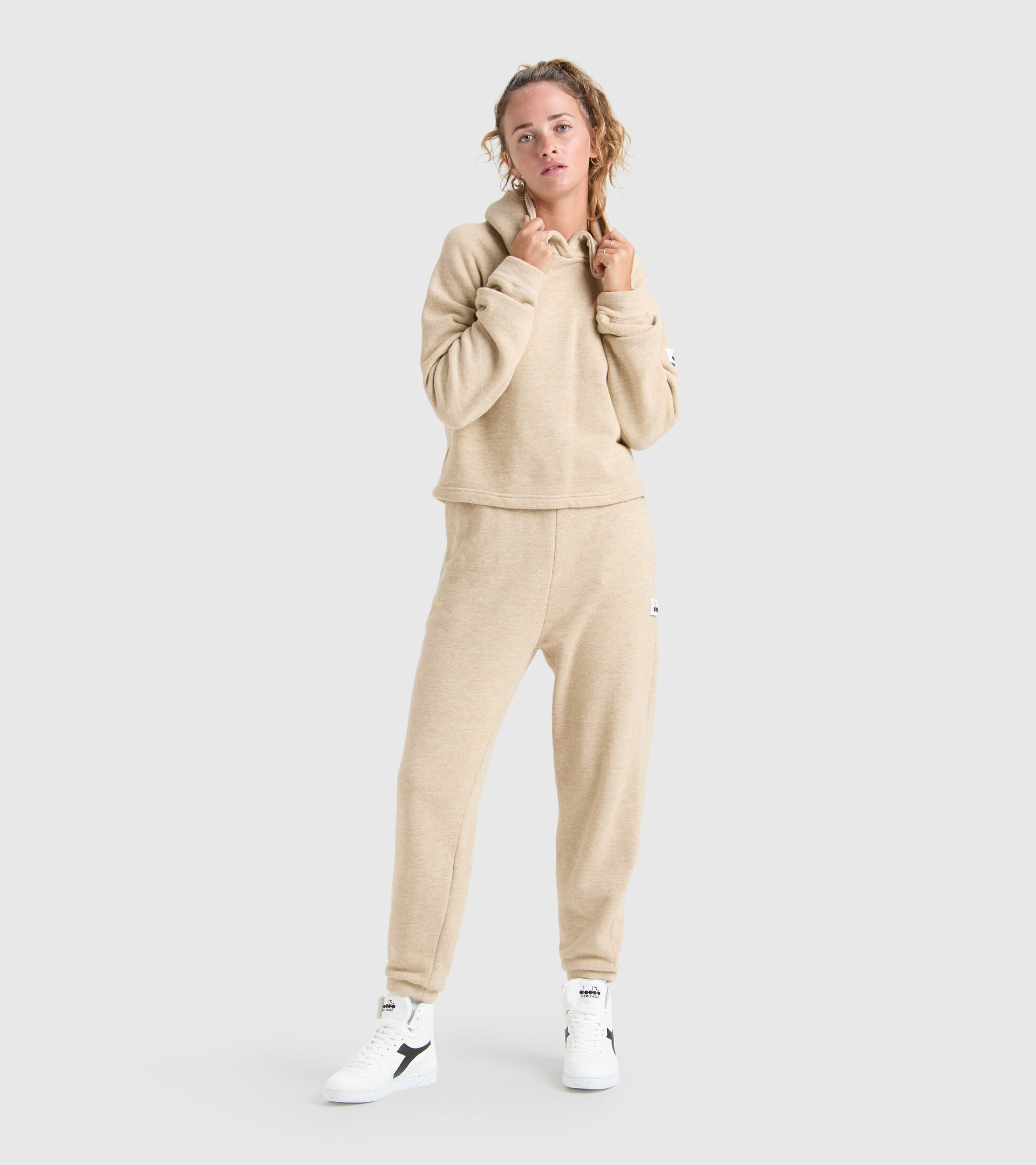 Sportlicher Crop-Hoodie - Damen L. HOODIE CROP MANIFESTO 2030 BEIGE SEIL MELANGE - Diadora