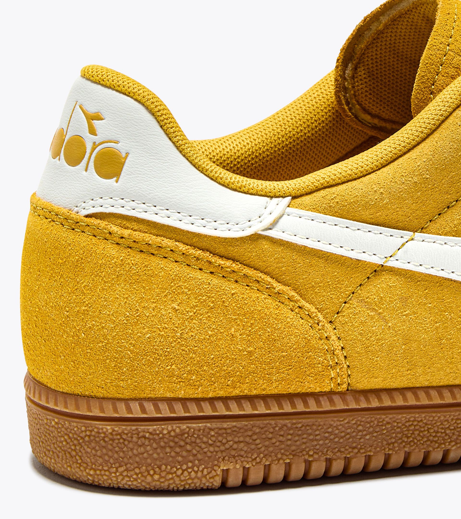 Leather sneakers - All-Gender
 TOKYO YELLOW DD - Diadora