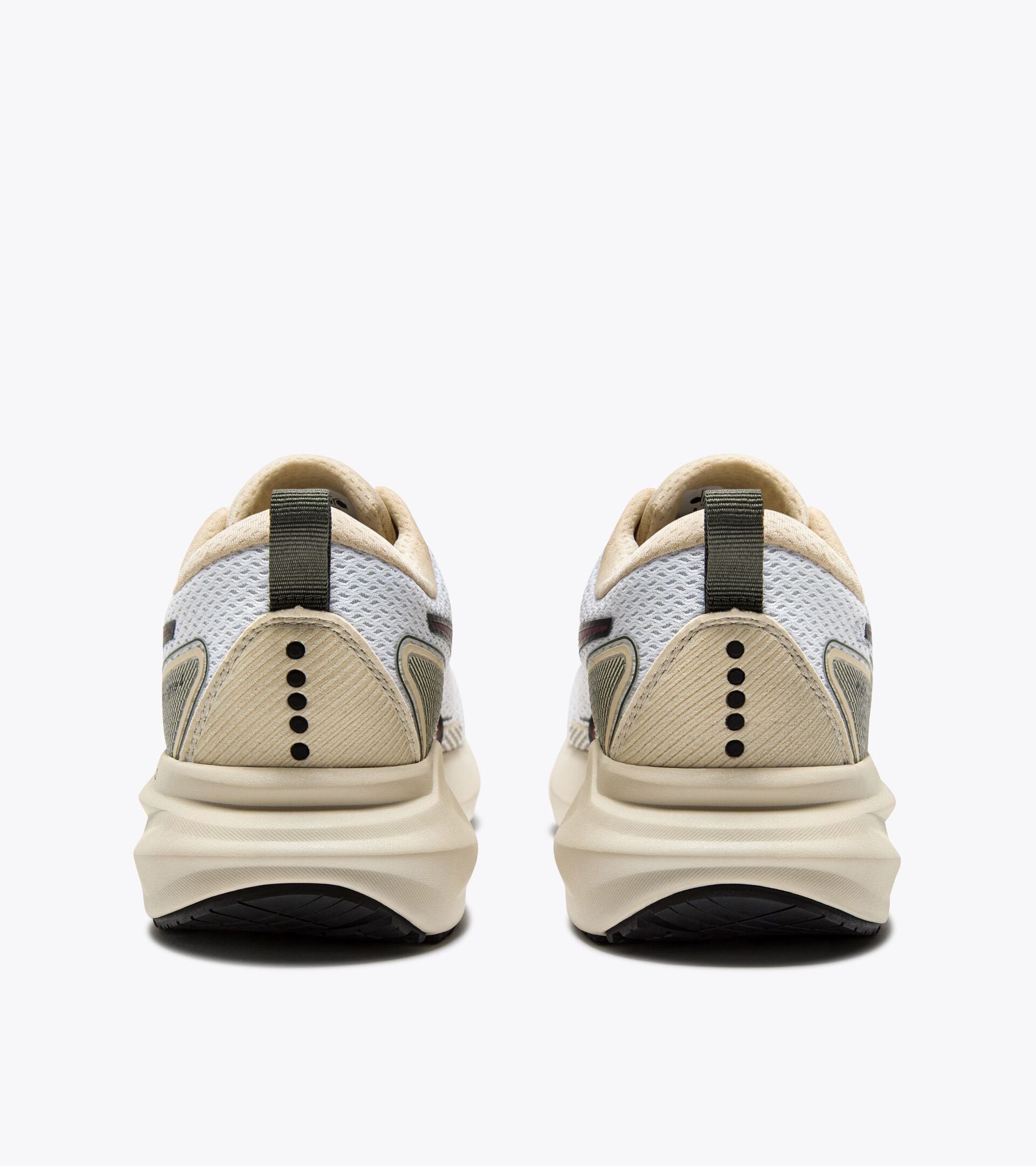 Zapatilla de running - Estabilidad y protección - Hombre MYTHOS BLUSHIELD VIGORE 4 WHITE/TURTLEDOVE - Diadora