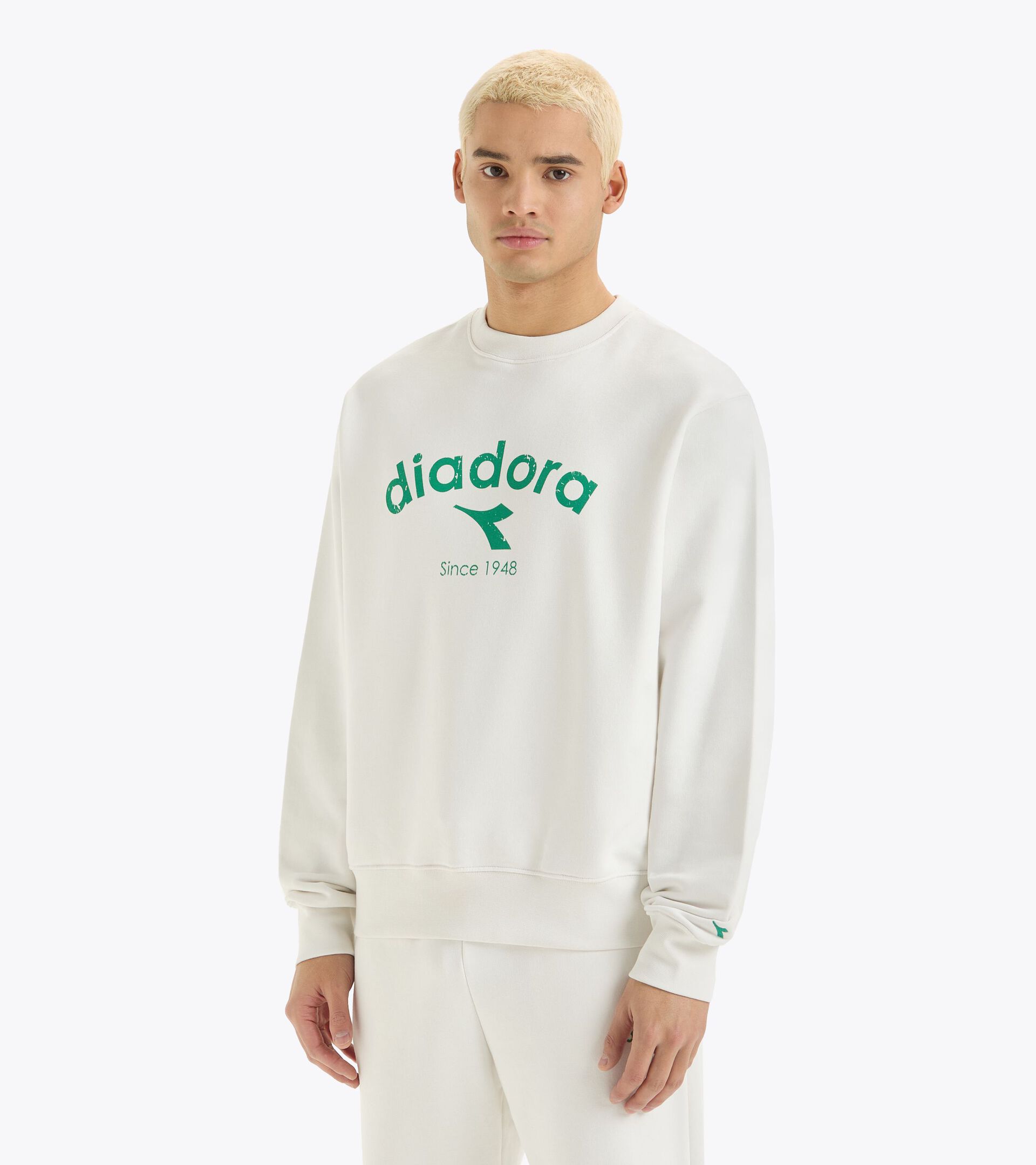 Crewneck sweatshirt - Gender Neutral
 SWEATSHIRT CREW ATHL. LOGO WHITE MILK - Diadora