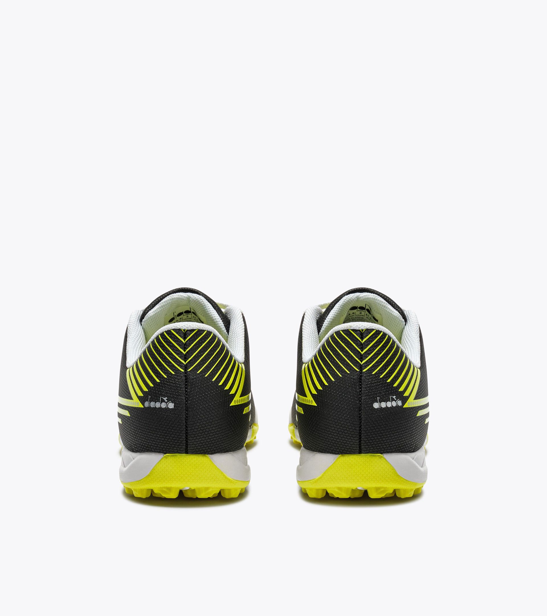 Calcio boots for synthetic grounds - Junior
 PICHICHI 8 TF JR BLACK/YELLOW FL DD/SILVER DD - Diadora