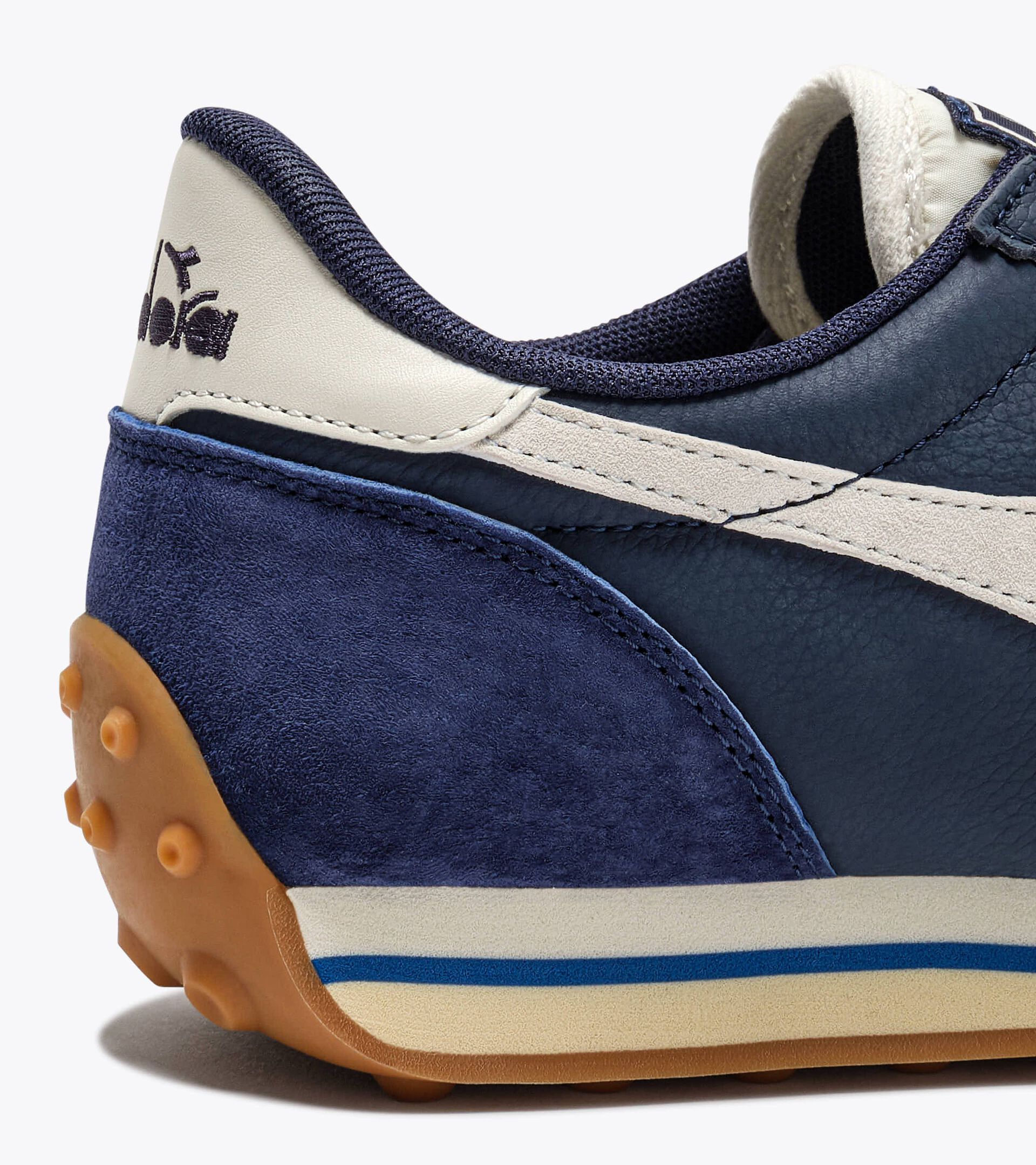 Zapatilla de piel de ca&ntilde;a baja - Para todos los g&eacute;neros RALLY PUNCHED AZUL MEDIEVAL - Diadora