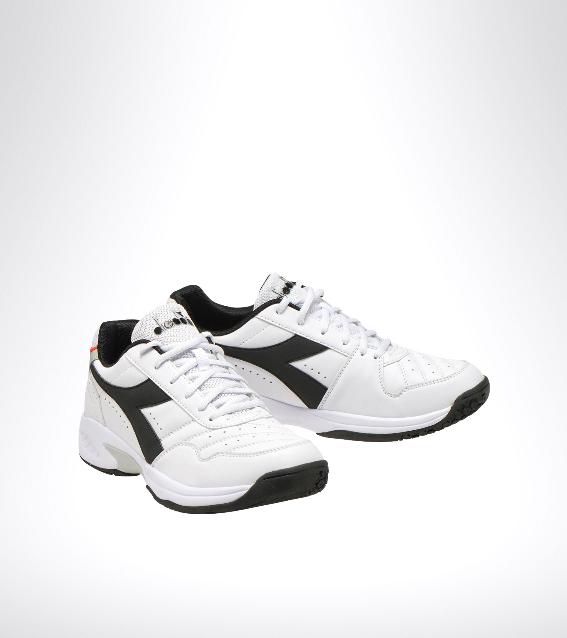 Chaussures de tennis - Homme VOLEE 4 BLANC/NOIR (C0351). - Diadora