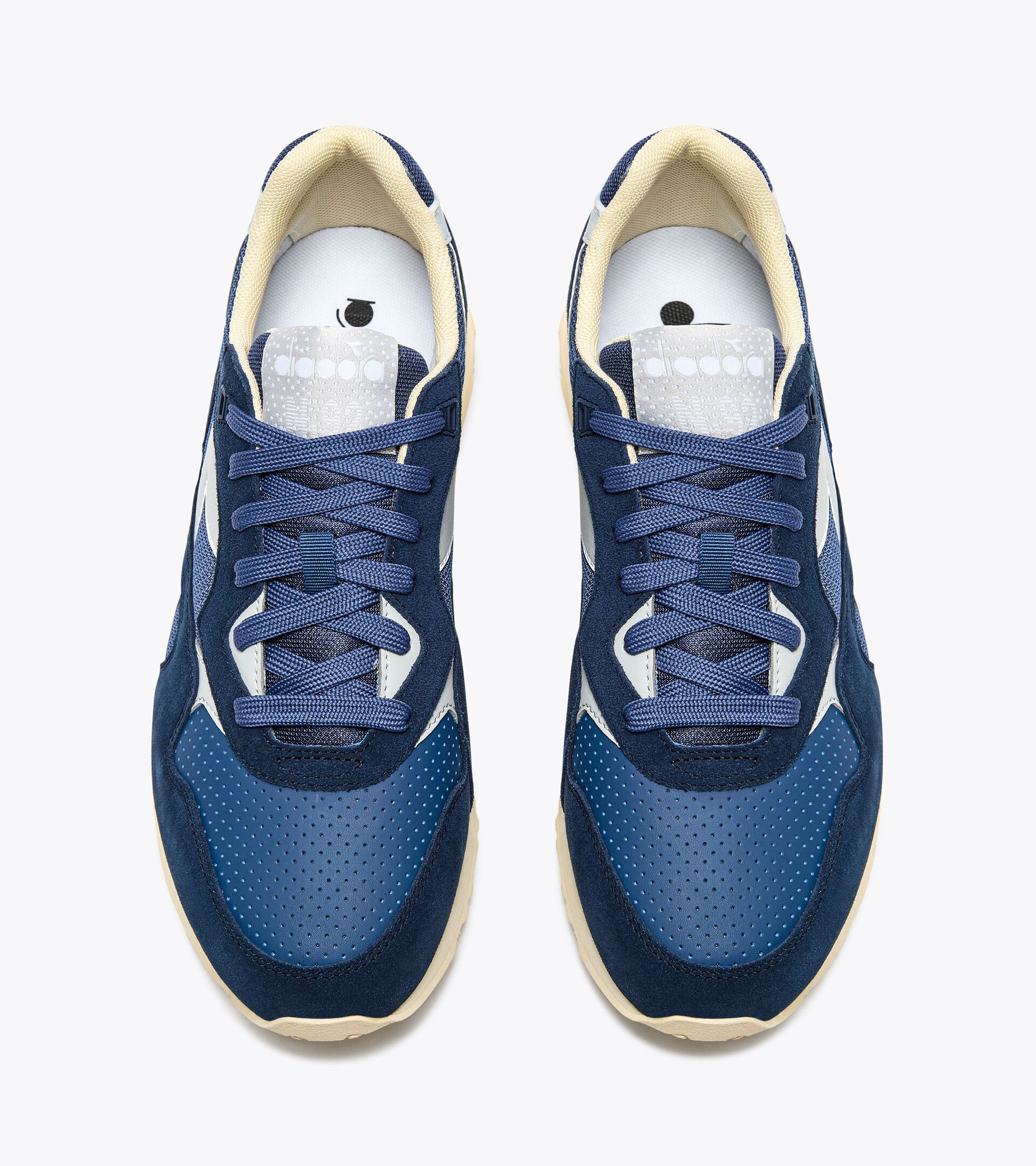 Sports sneakers - All-Gender
 N.92 ADVANCE ENSIGN BLUE - Diadora