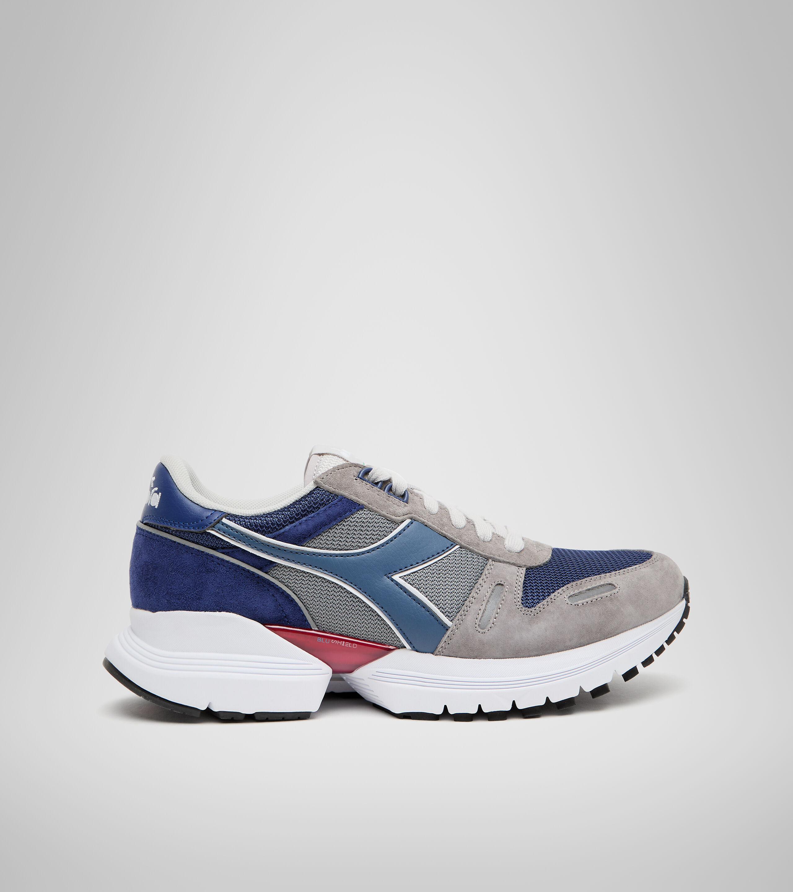 Diadora shoes on sale hotsell