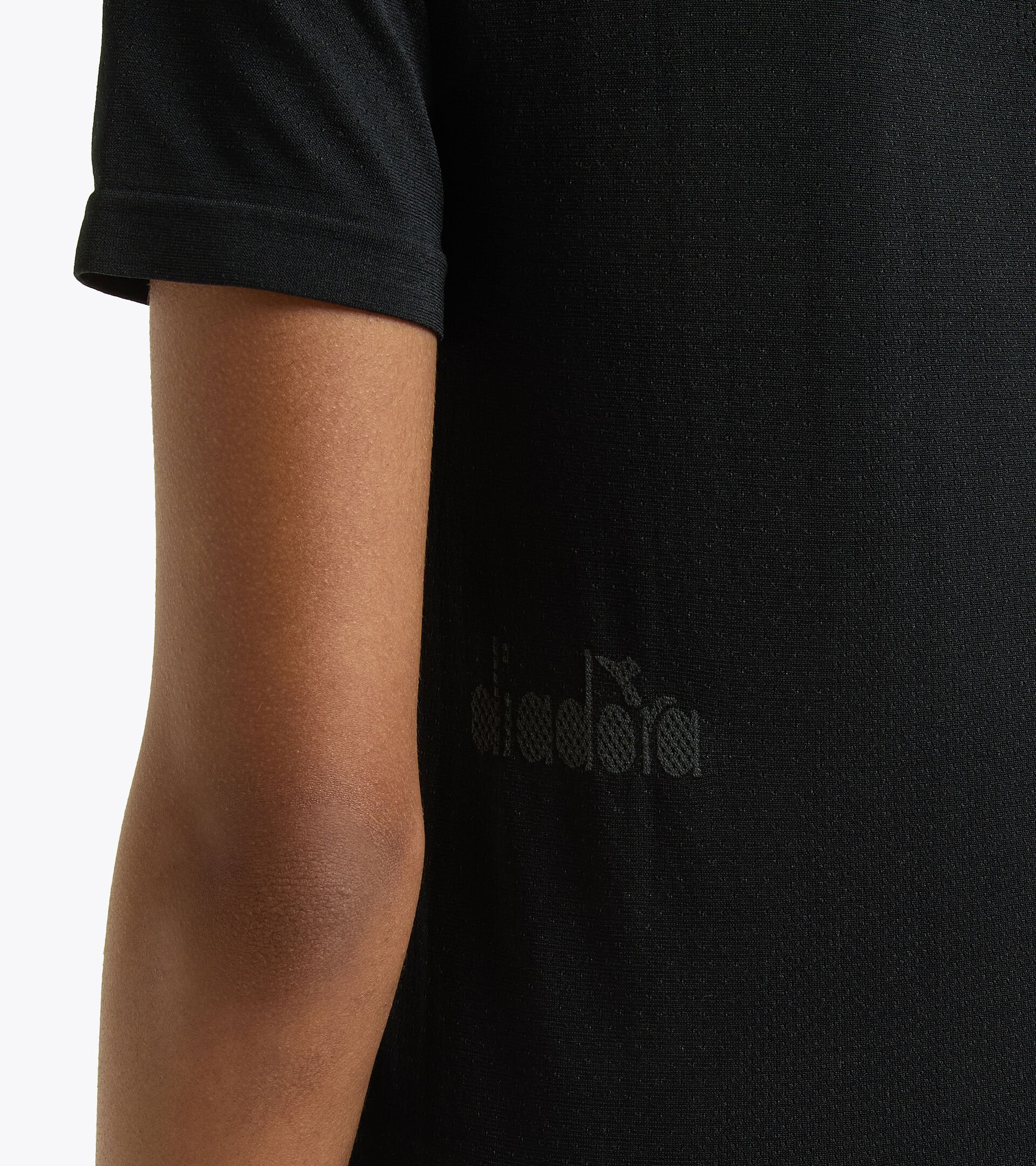 Seamless running t-shirt - Made in Italy - Women’s L. SS T-SHIRT SKIN FRIENDLY BLACK - Diadora