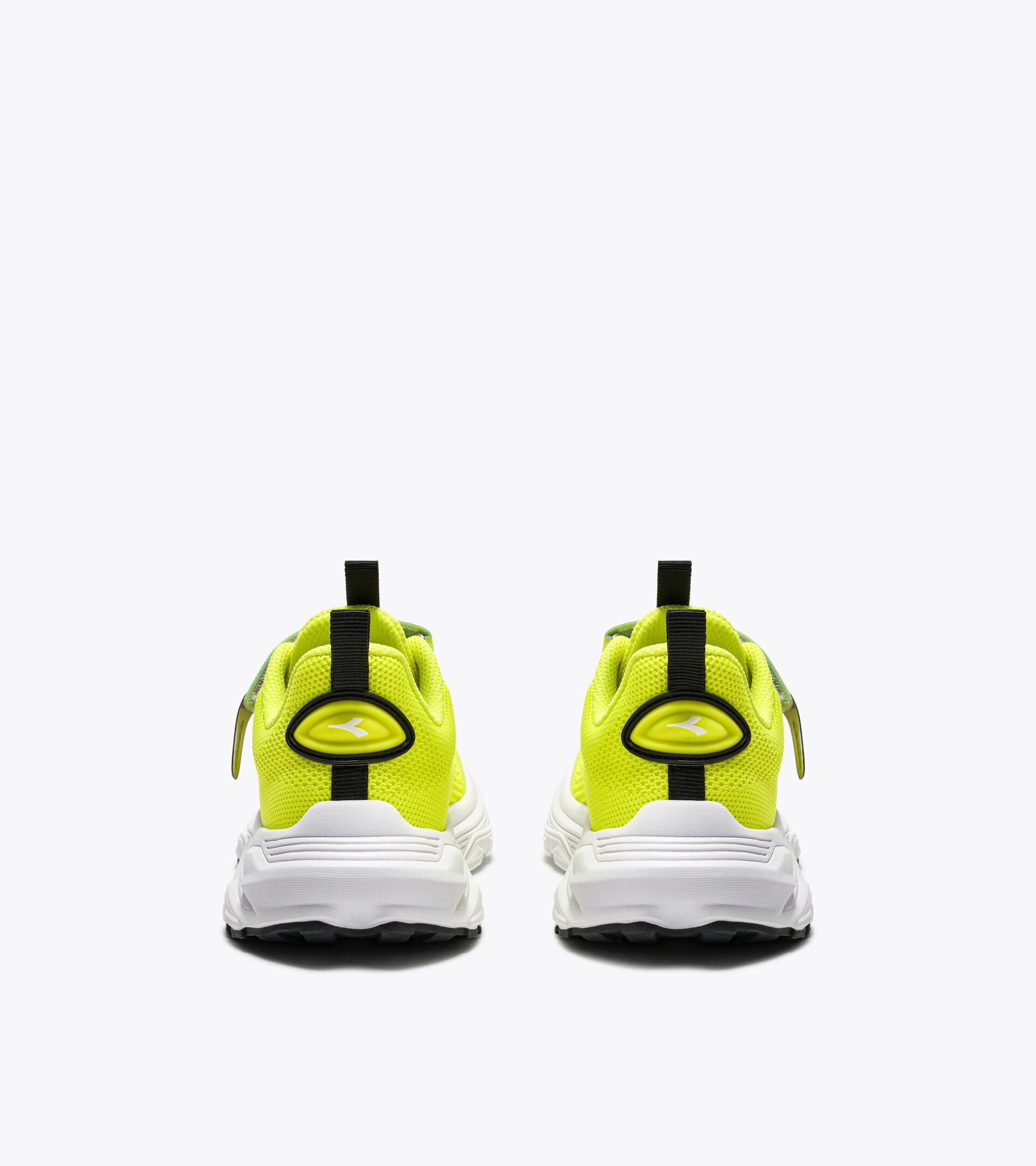 Chaussures de running - Syst&egrave;me &agrave; double la&ccedil;age - Junior
 SNIPE 4 JR GIALLO FLUO/NERO (C4102) - Diadora