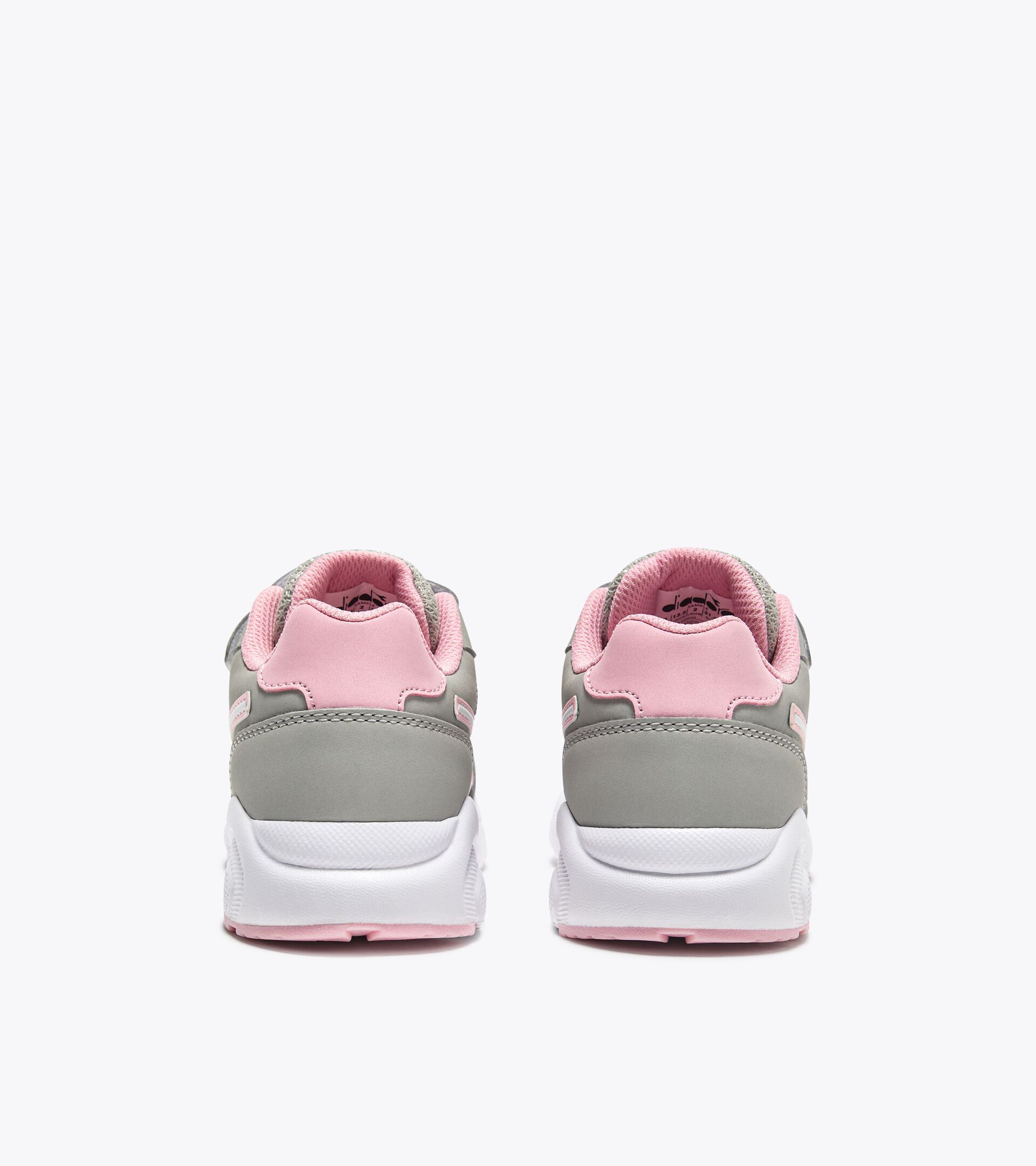 Junior running shoe - All-Gender FALCON 5 JR V SILVER/WHITE - Diadora