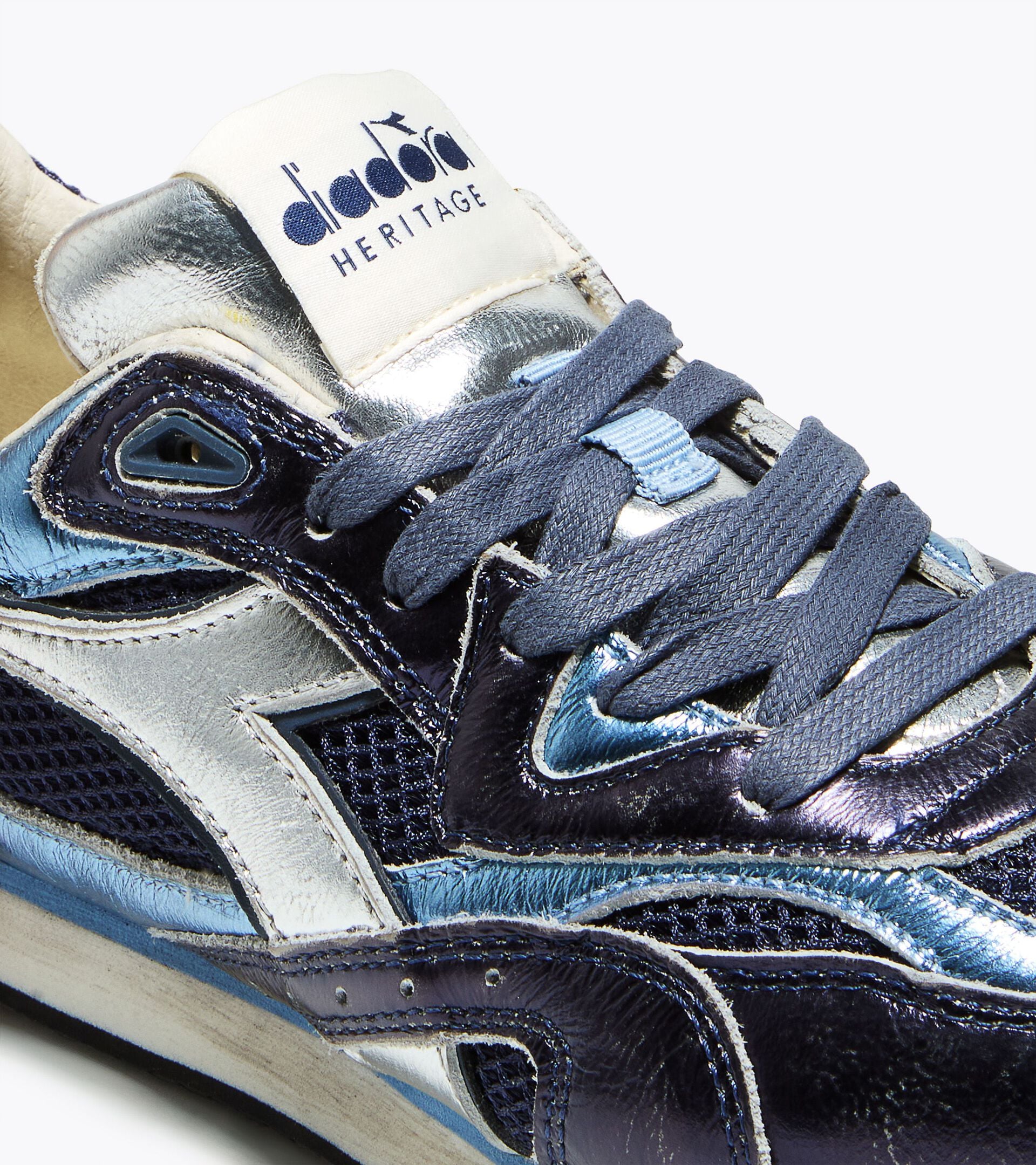 Heritage Sneaker in Laminated Leather - Low-Profile - Women&rsquo;s EQUIPE REVENGE METAL WN BLUE BELL - Diadora