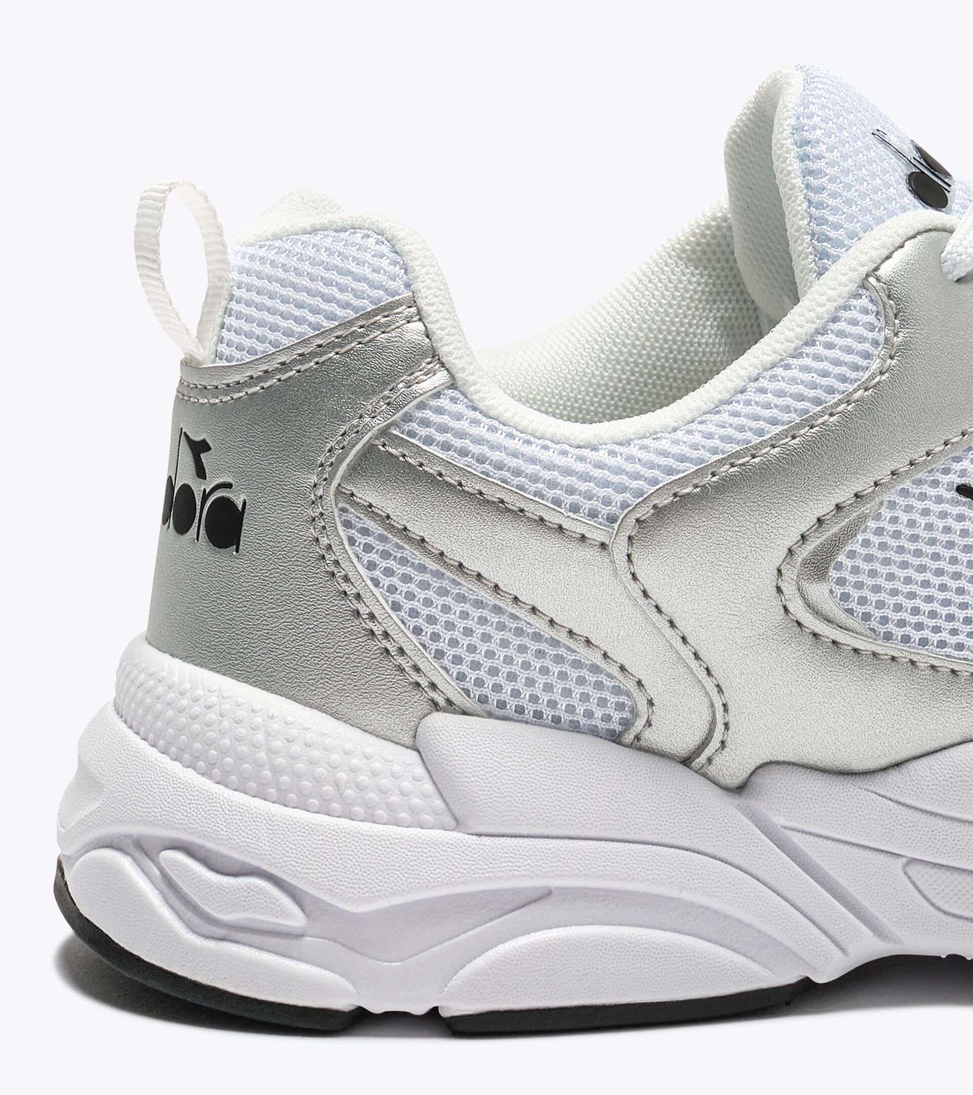 Sportswear sneakers - Youth ALLEY METAL GS WHITE/SILVER .. - Diadora