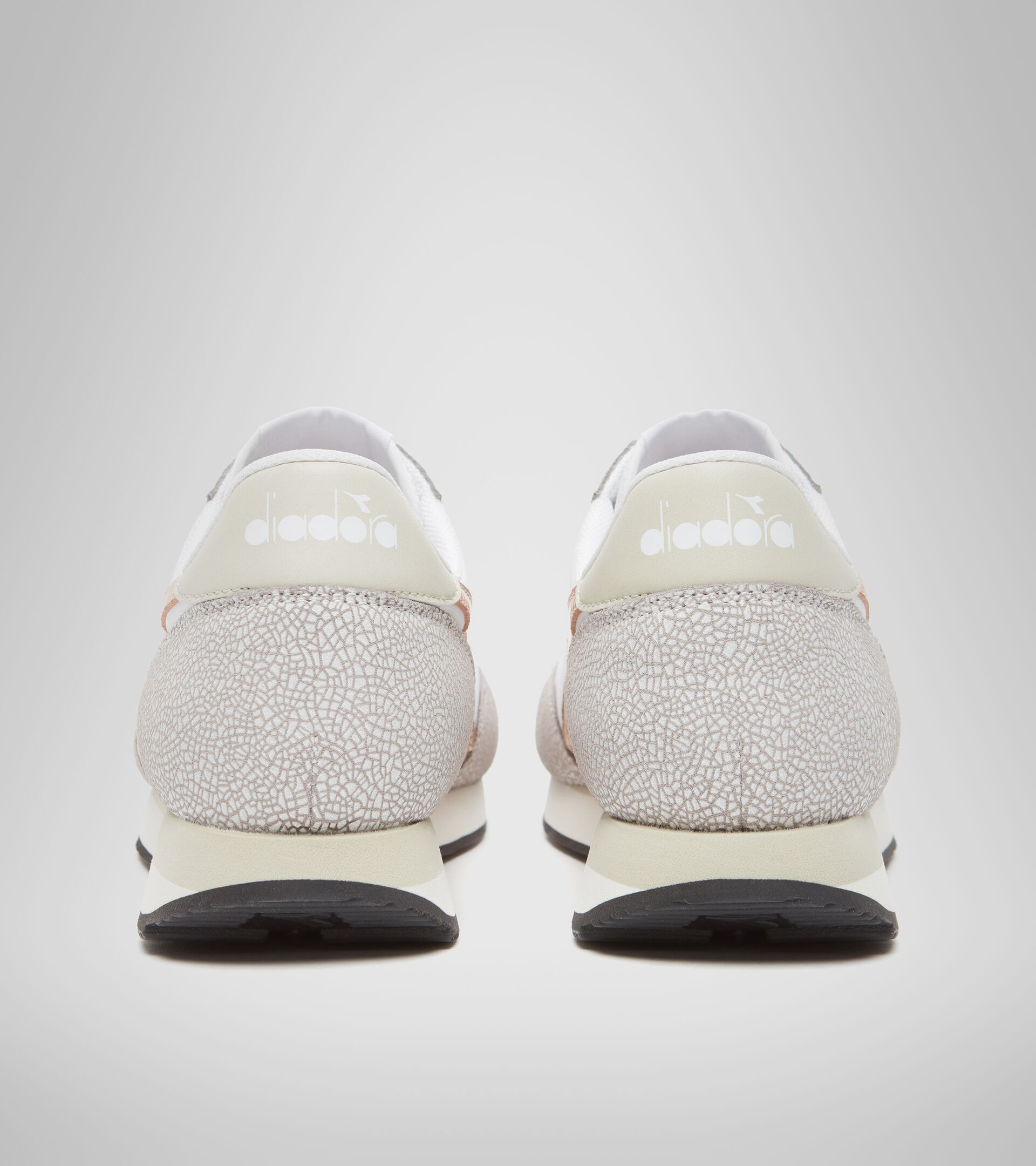 Sports shoe - Women KOALA ICONA GLOSSY WN WHITE/COPPER - Diadora