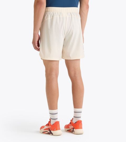 SHORTS CORE, BLANCO MURMURAR Pantalones cortos de tenis 7’’§Hombre SHORTS CORE BLANCO MURMURAR - Diadora