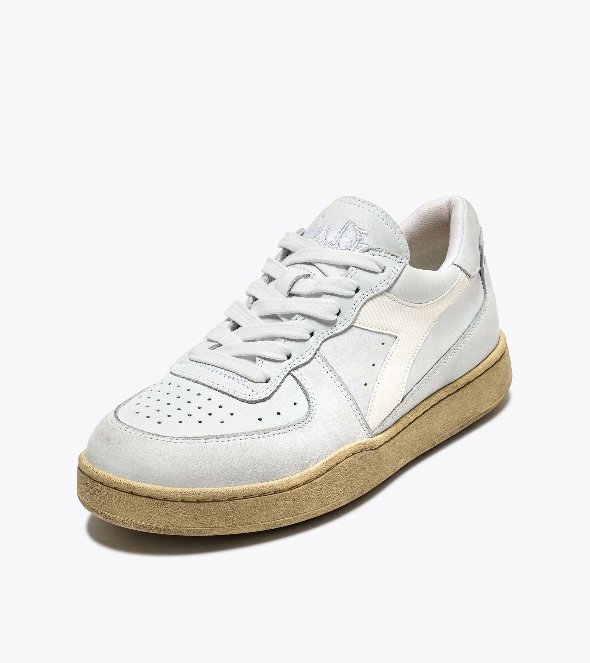 Heritage shoes - Unisex MI BASKET LOW USED WHITE /WHITE - Diadora