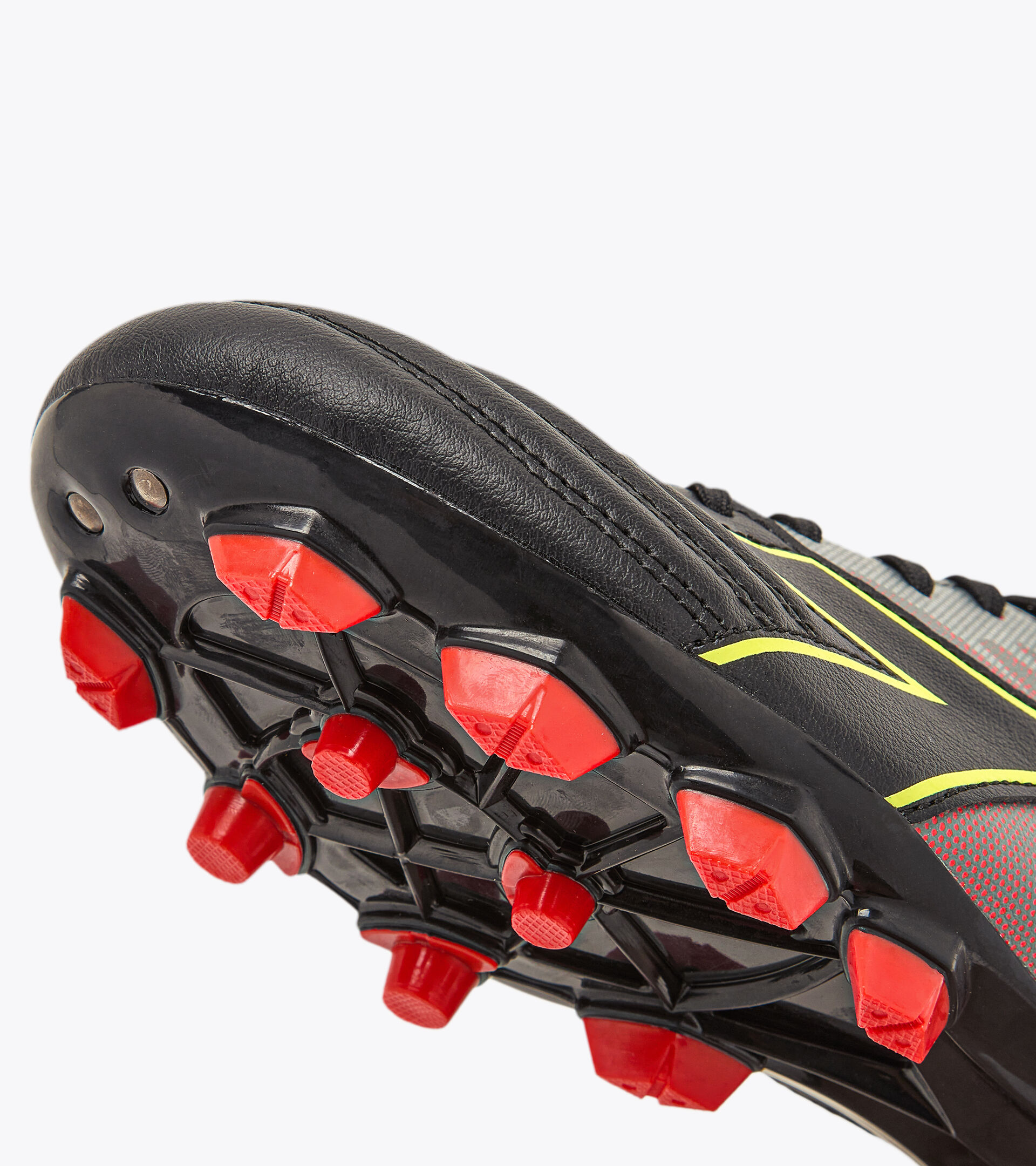 Firm ground football boot - Men
 BRASIL ELITE VELOCE R LPU BLK/FLUO YELLOW DD/MILANO RED - Diadora