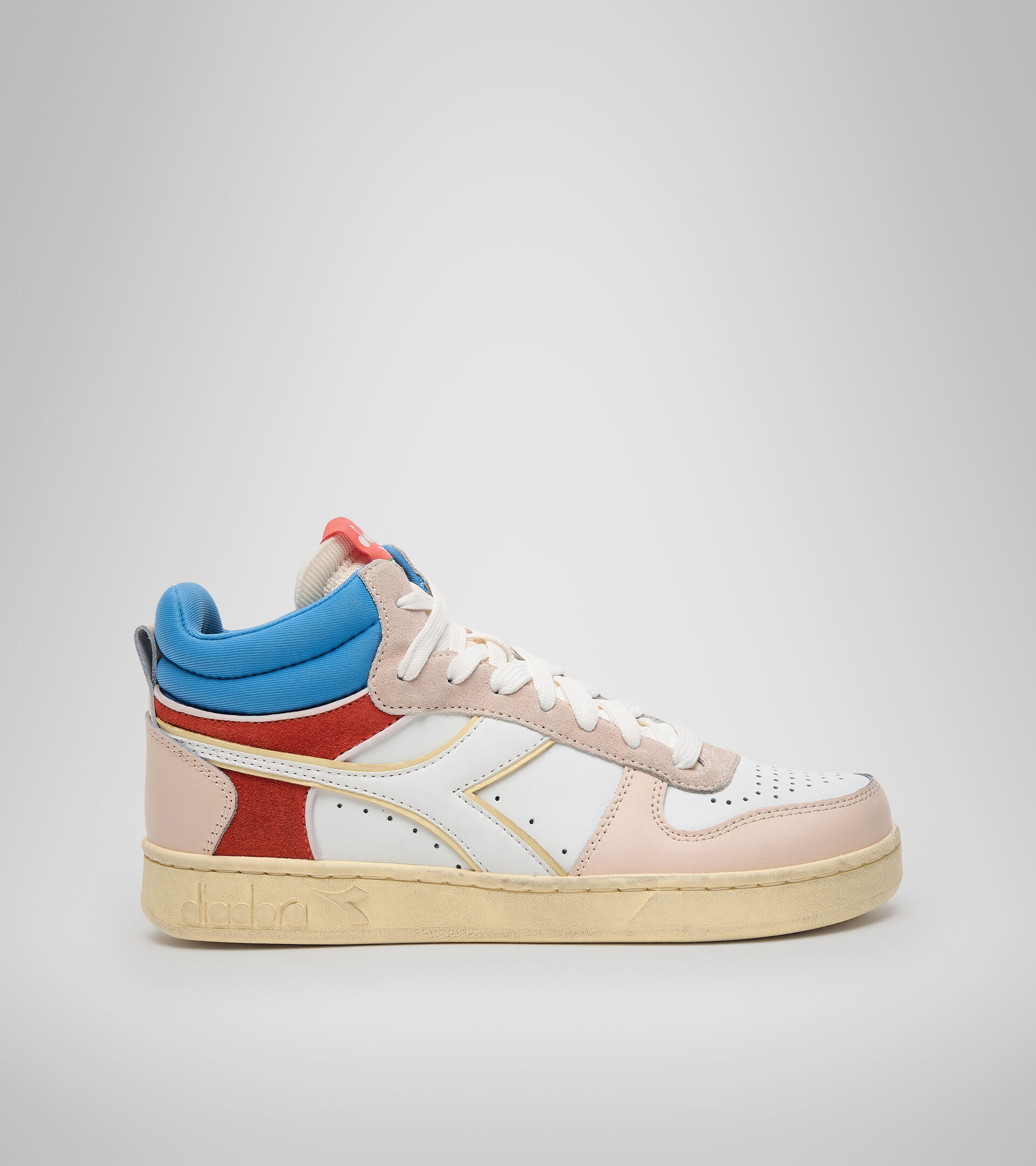 Sports shoes - Women MAGIC BASKET DEMI ICONA WN BLC DE BLC/BONNIE BLUE/HOT COR - Diadora