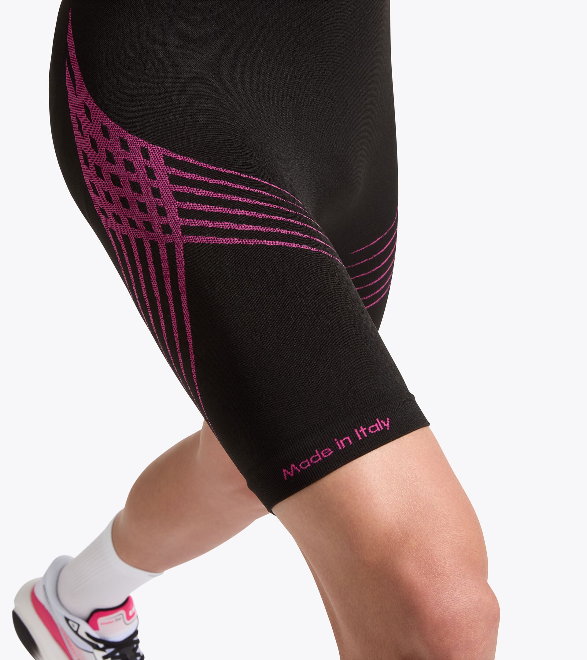 Dromo X Diadora - Running shorts - Man -  Made in Italy SHORTER STRATOUNO DROMO BLACK - Diadora