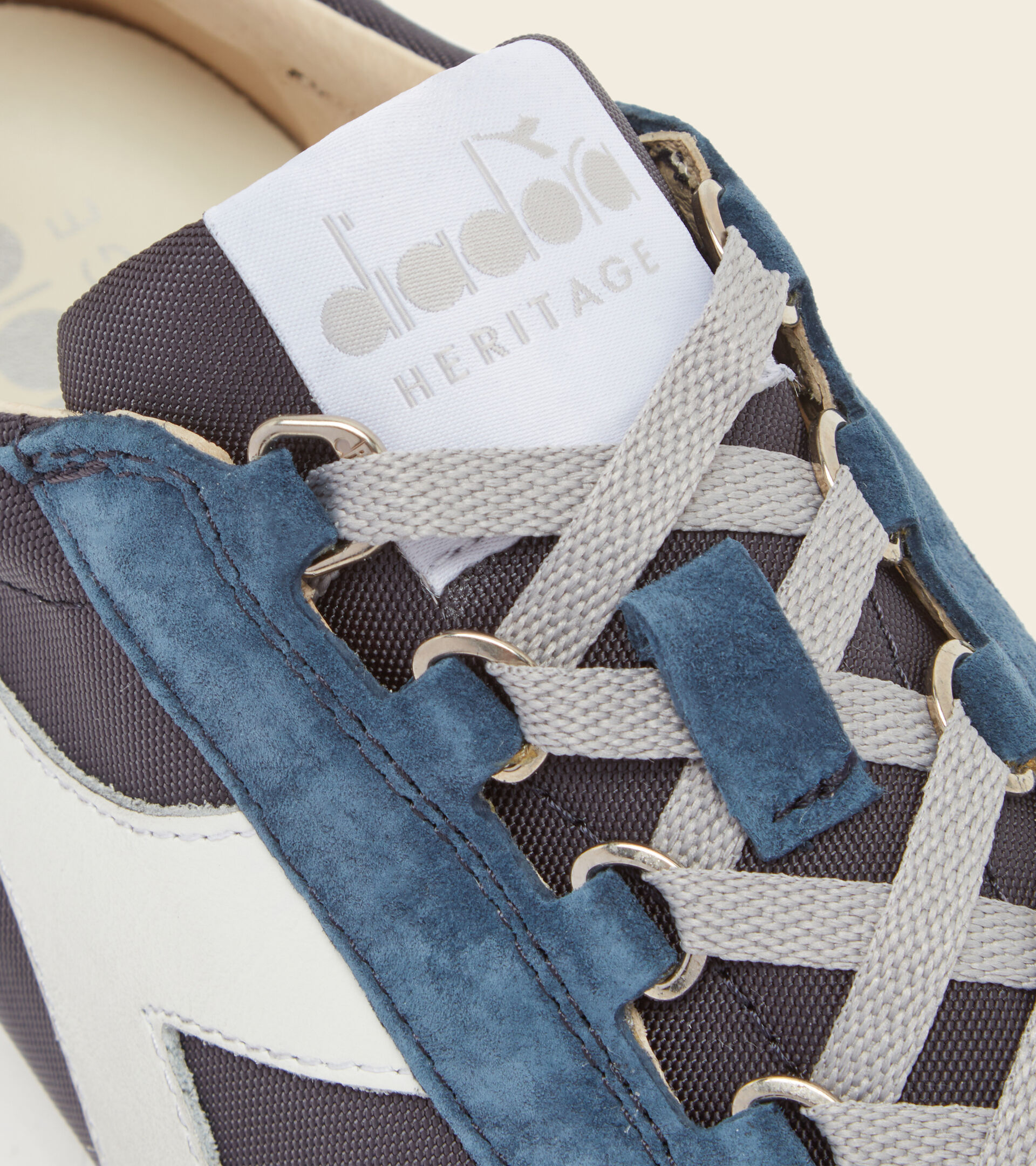 Heritage shoes - Unisex EQUIPE MAD NUBUCK SW BLUE DARK DENIM - Diadora