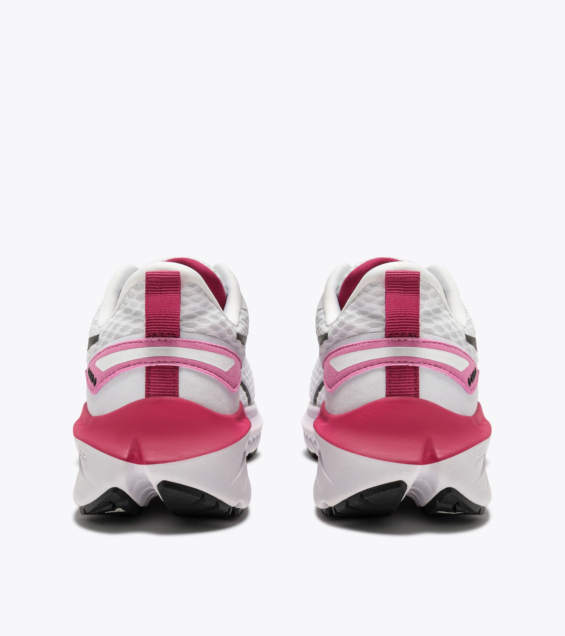 Neutral running shoes -  Women&rsquo;s
 STRADA 3 W WHITE/BLACK - Diadora