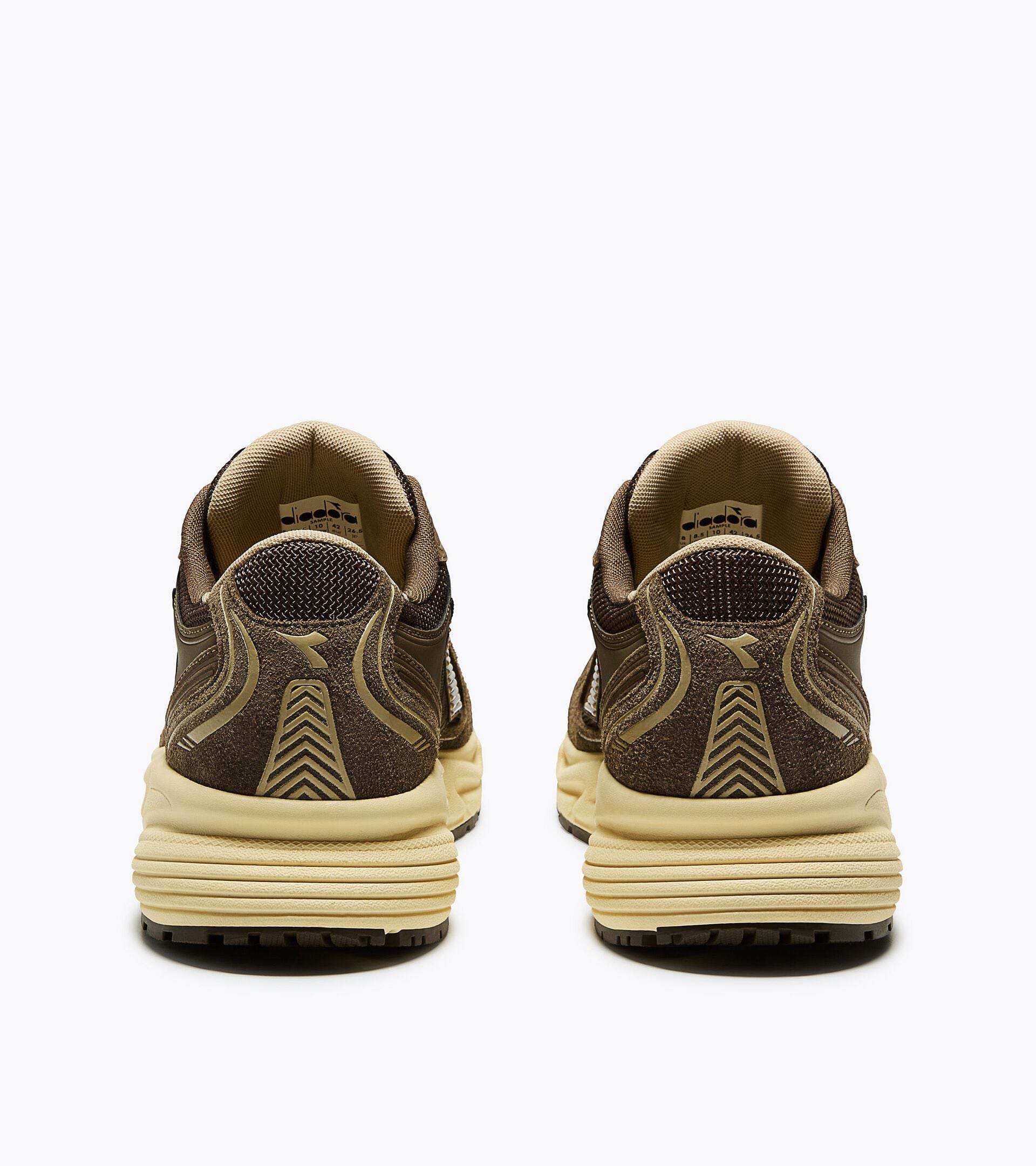 Sports sneakers - All-Gender
 MYTHOS STAR BROWN TUNDRA - Diadora