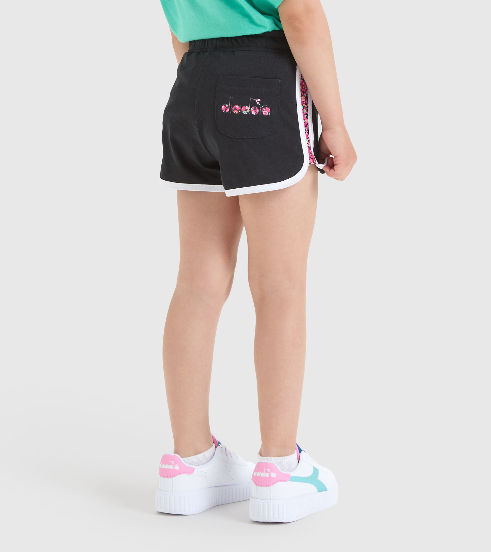 Cotton sports shorts - Girls JG.SHORT BLOSSOM BLACK - Diadora