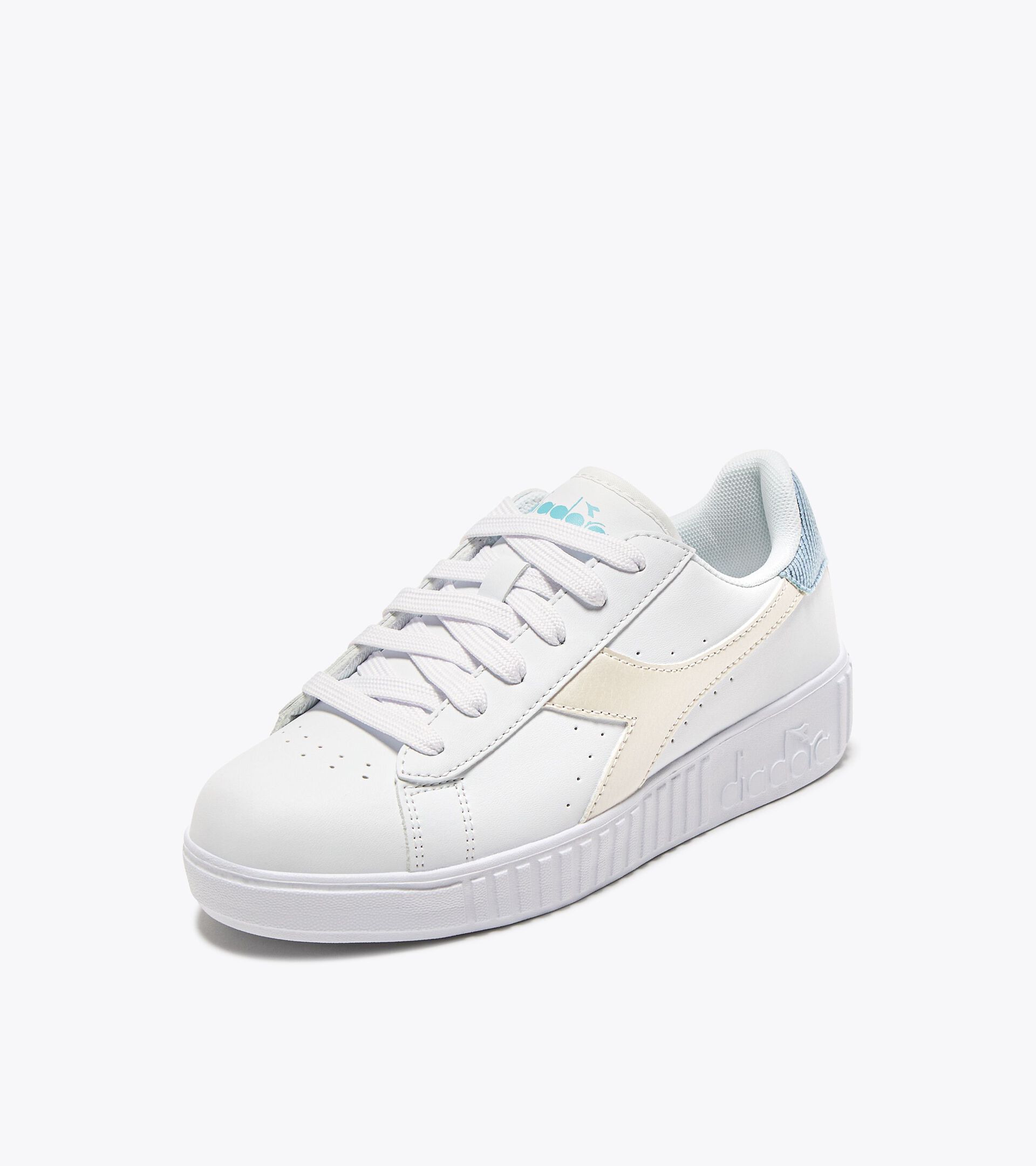 Sports shoe -  8 to 16 years old - All-gender GAME STEP METAL GS WHITE/SKY-BLUE - Diadora