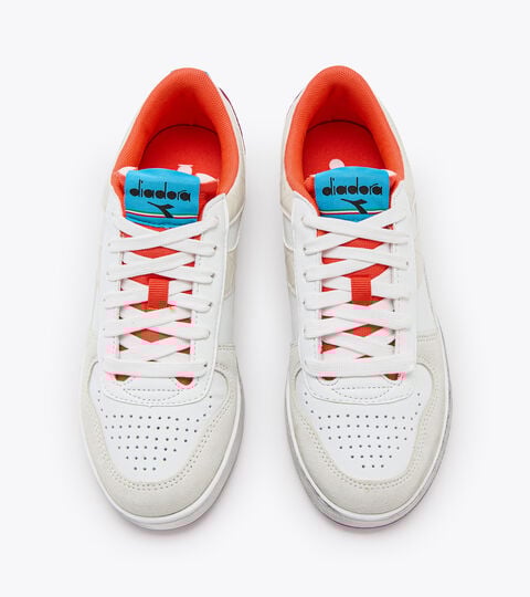 MAGIC BASKET LOW CROCO WN, WHT/BACHELOR BUTTON/DAIQUIRI Sports shoes - Women MAGIC BASKET LOW CROCO WN WHT/BACHELOR BUTTON/DAIQUIRI - Diadora