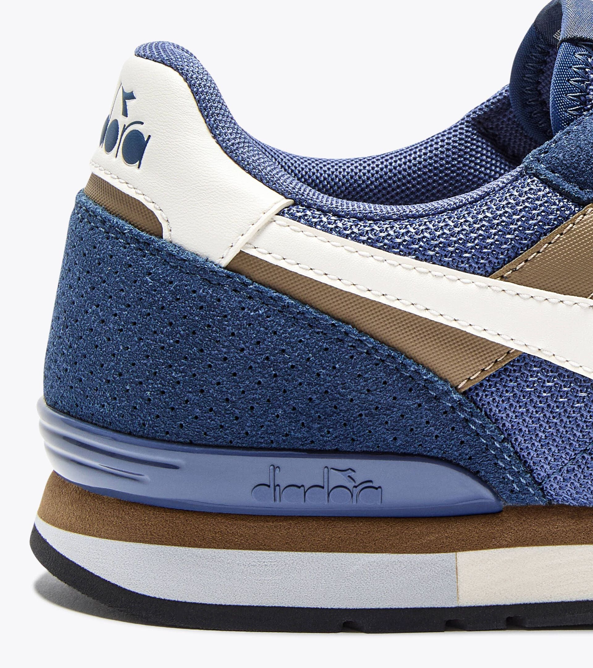 Suede leather sneaker - All-gender
 CAMARO M2 NIGHT BLUE - Diadora