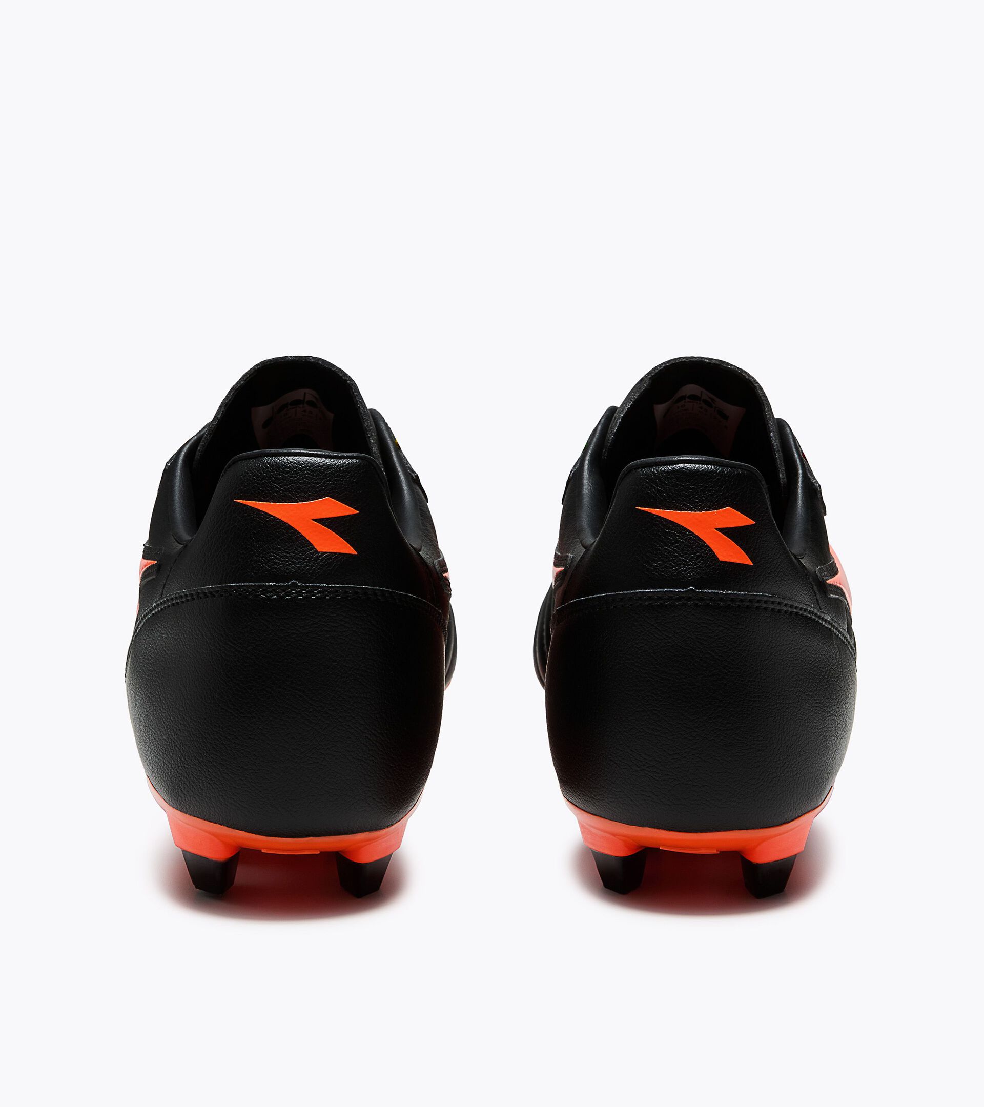 Chaussures de football pour terrains compacts - Homme BRASIL CLUB FG NERO/ROSSO FLUO - Diadora