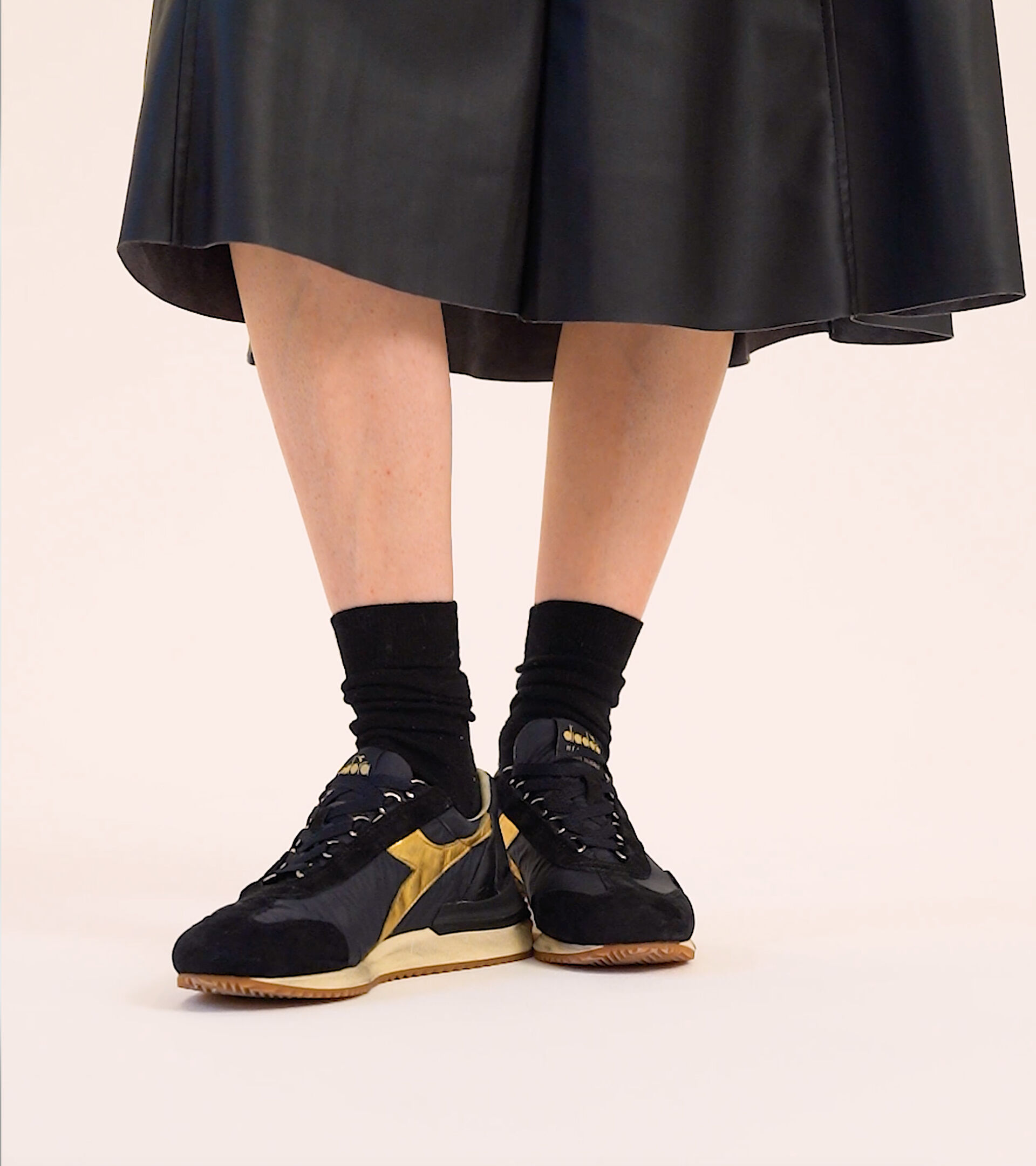 Made-in-Italy Heritage Shoes - Women EQUIPE MAD ITALIA LUNA WN BLACK - Diadora