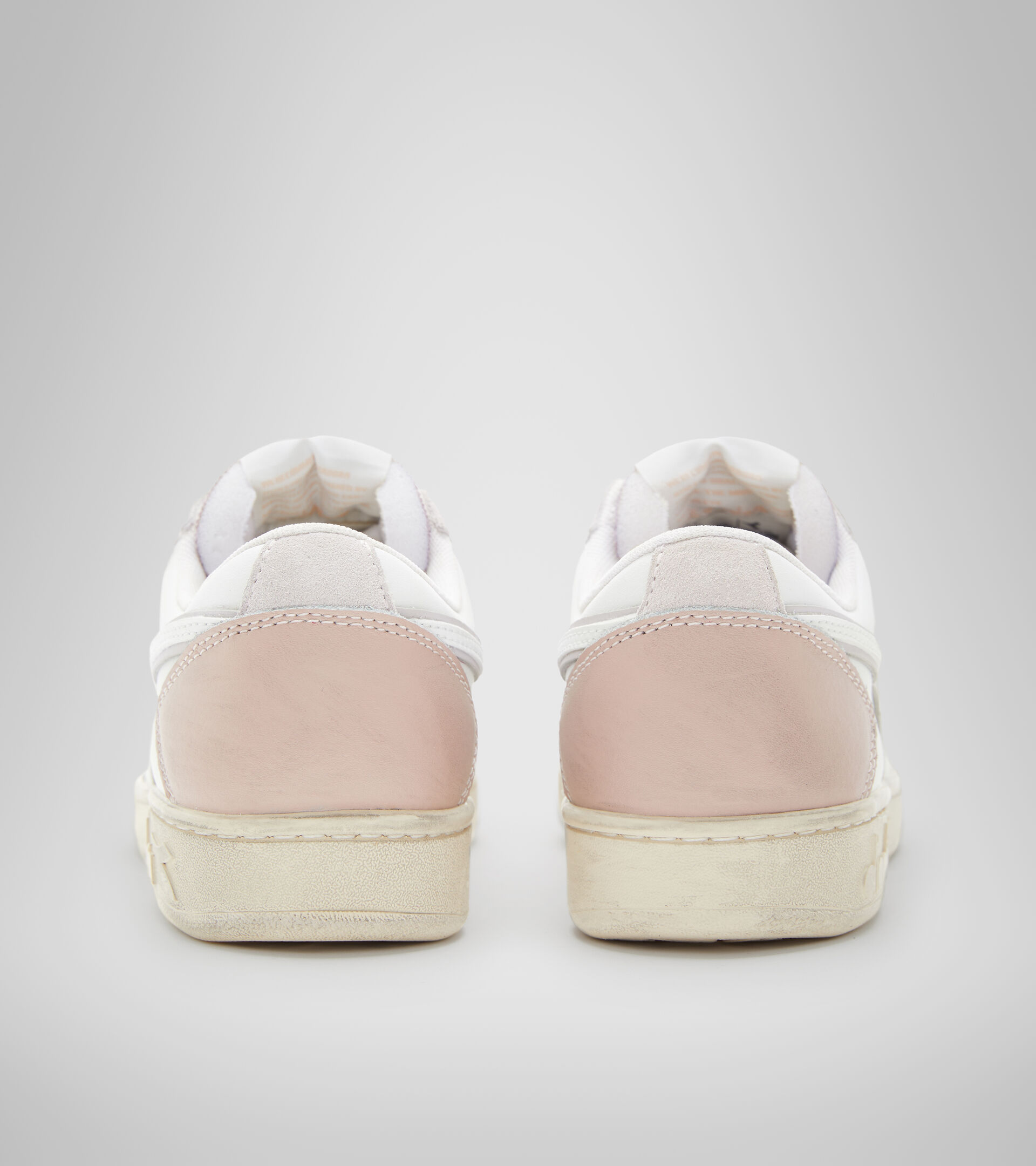 Sports shoes - Women MAGIC BASKET LOW ICONA WN ADOBE ROSE/ELDERBERRY - Diadora